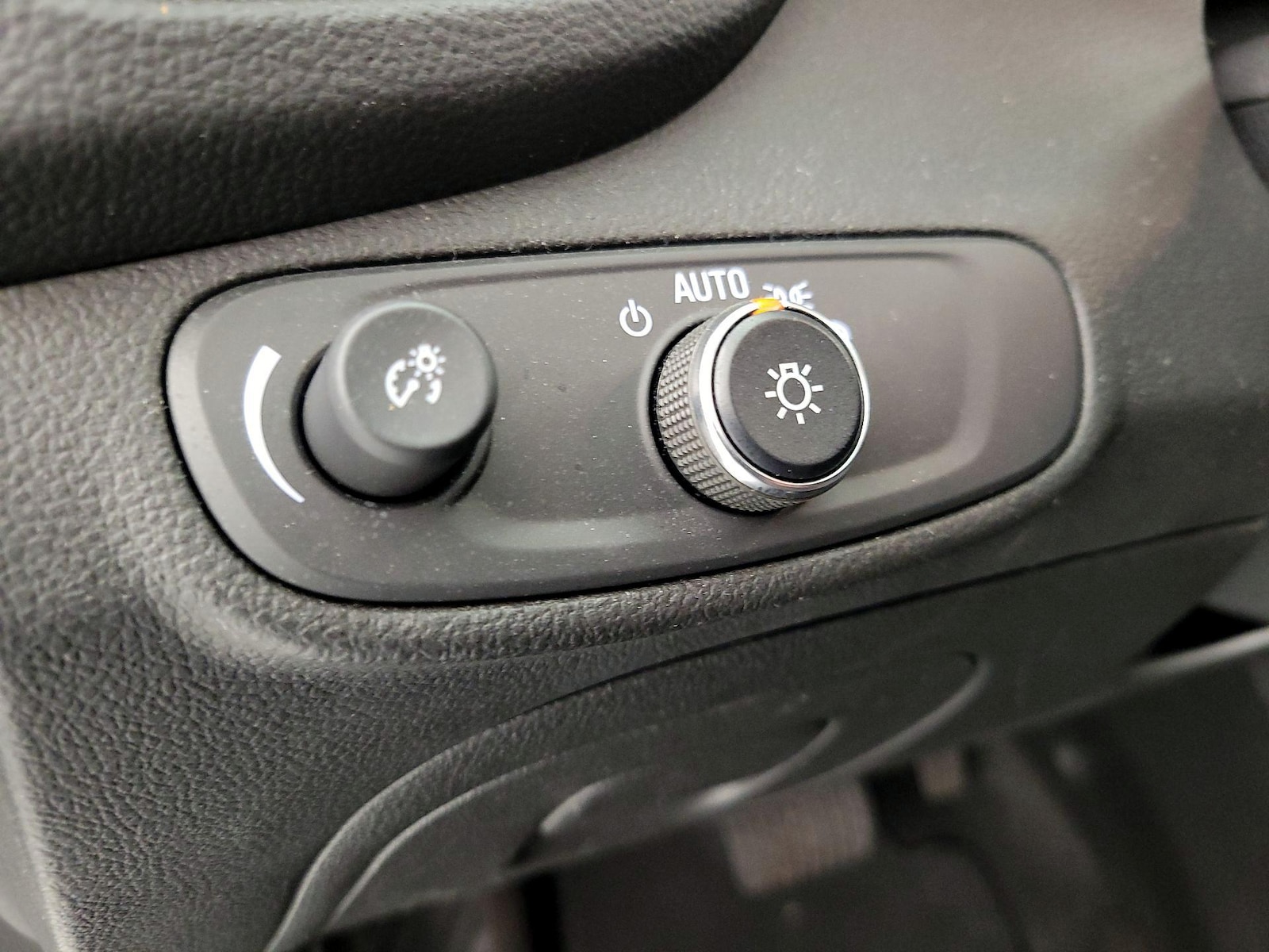 2019 Chevrolet Trax LT - Photo 14