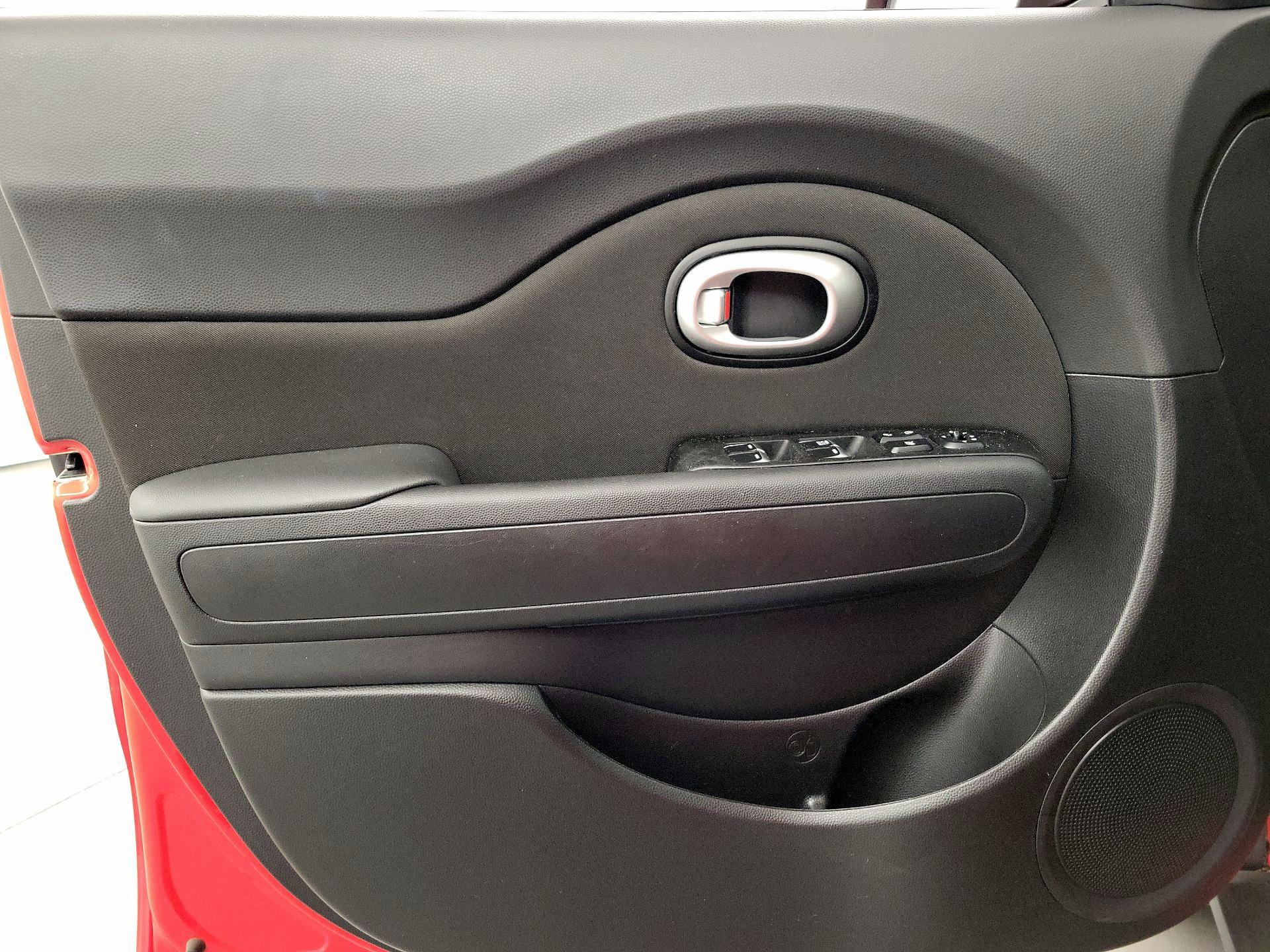 Thumbnail: 2019 Kia Soul - 12