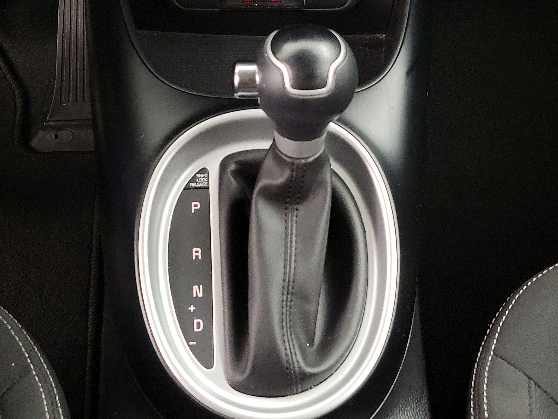 Thumbnail: 2019 Kia Soul - 17