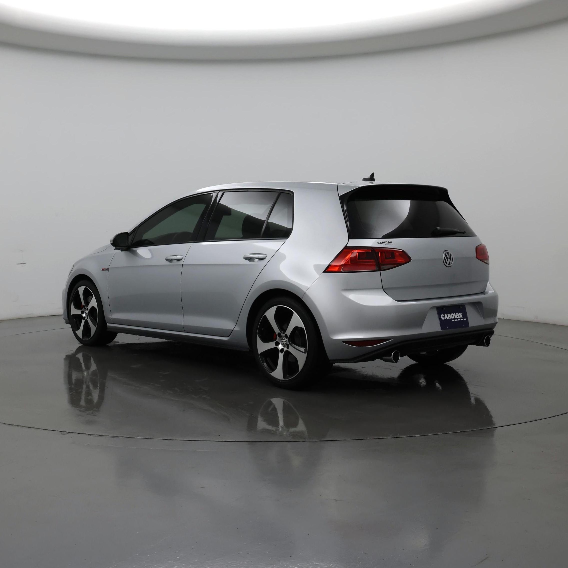 Thumbnail: 2016 Volkswagen Golf - 2