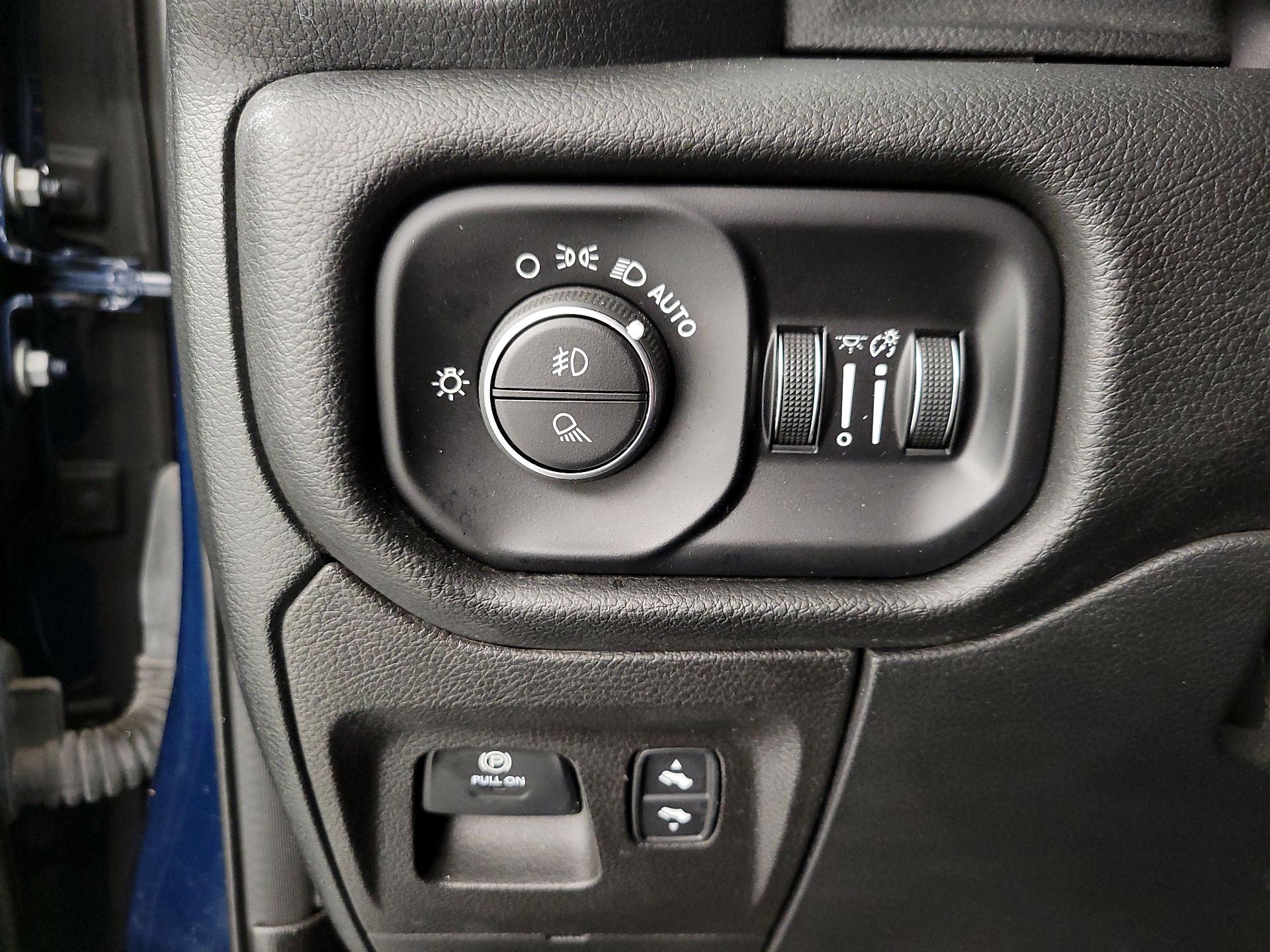 Thumbnail: 2023 RAM 1500 - 13