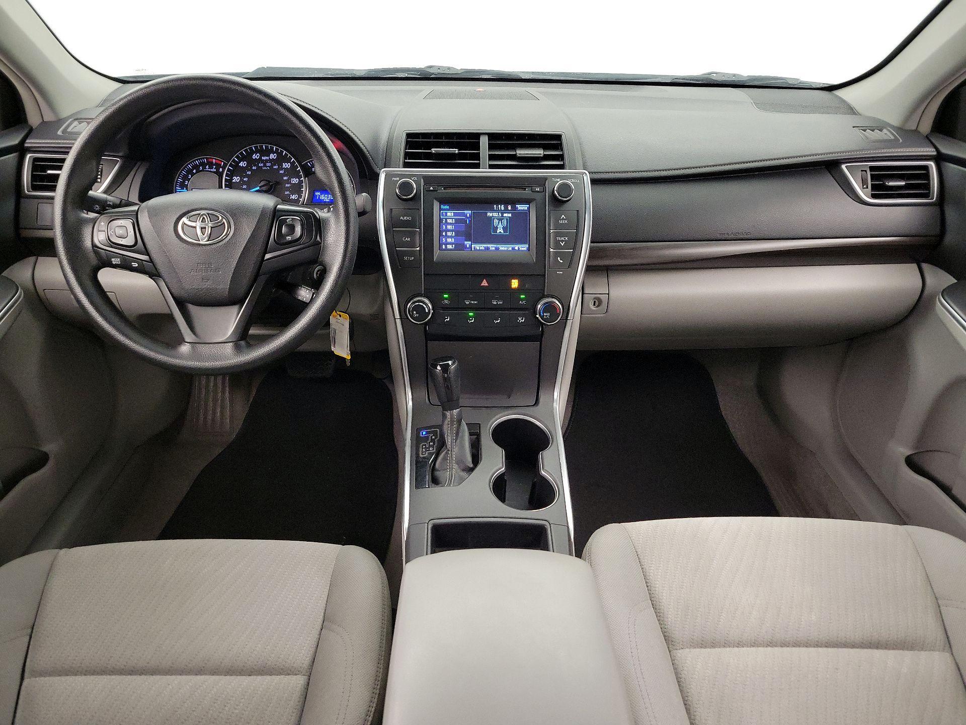 Thumbnail: 2015 Toyota Camry - 9