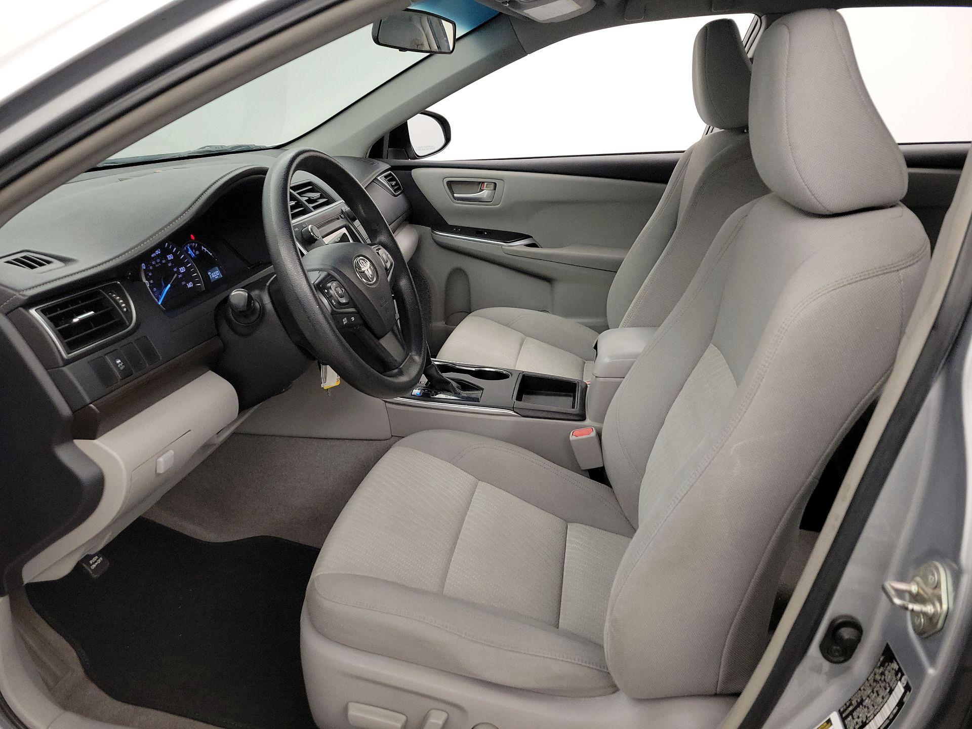Thumbnail: 2015 Toyota Camry - 11