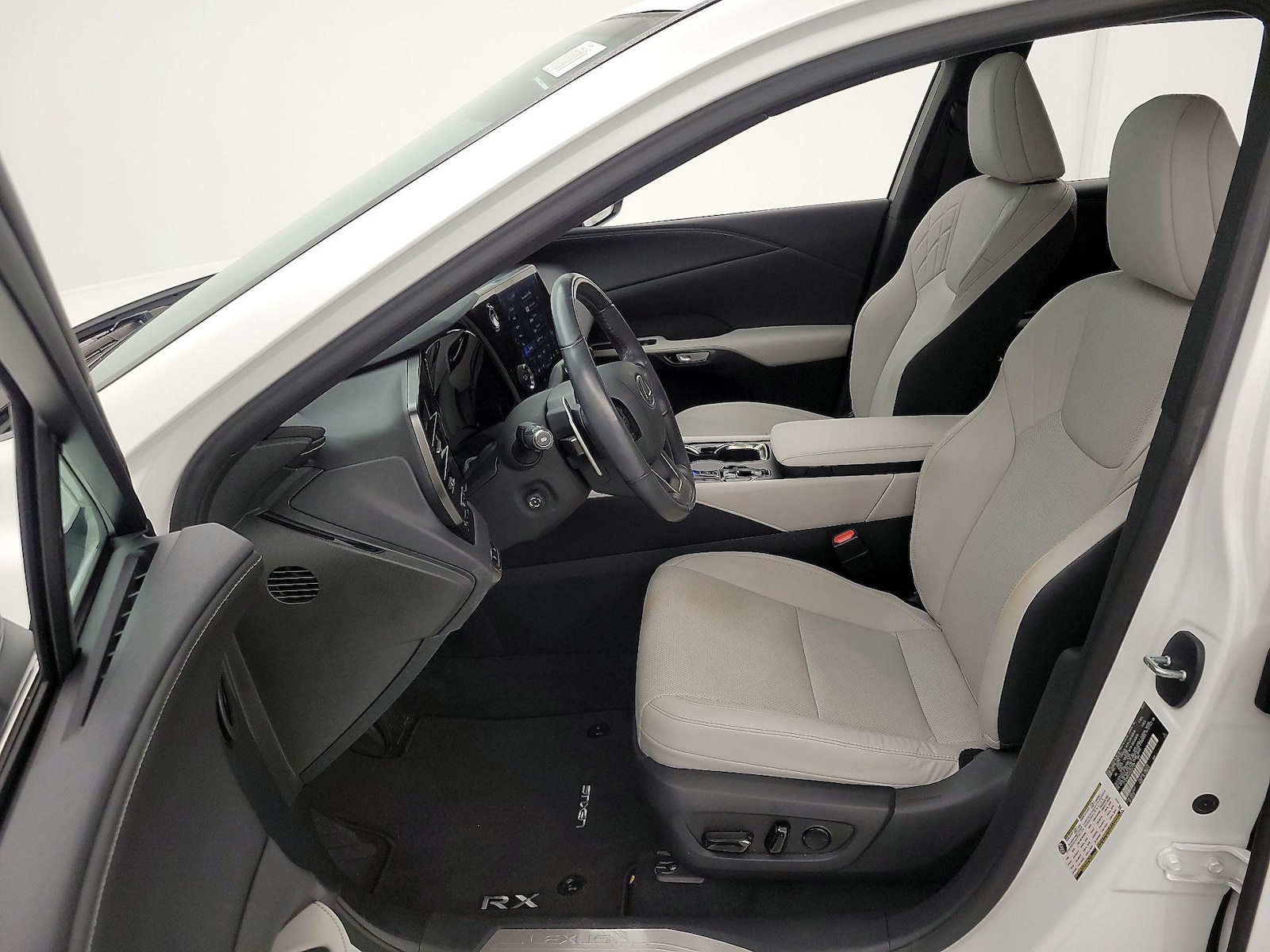 2023 Lexus RX 350 - Photo 12