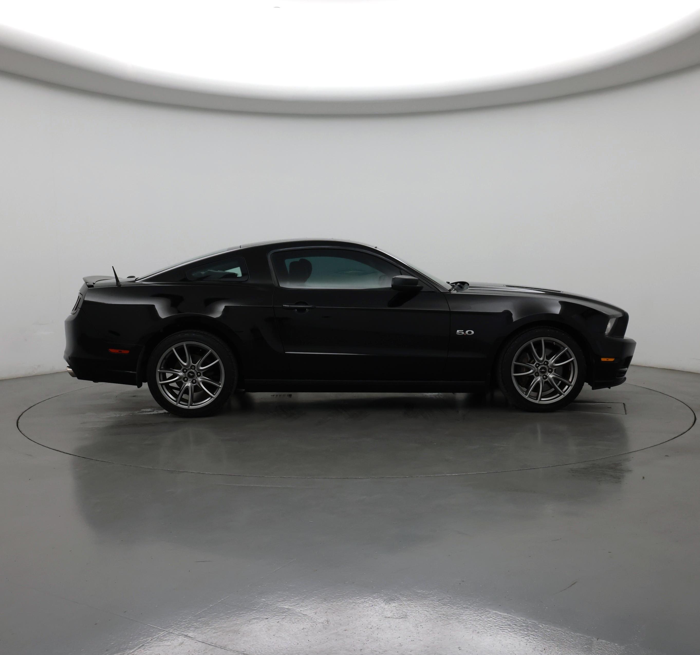Thumbnail: 2014 Ford Mustang - 7