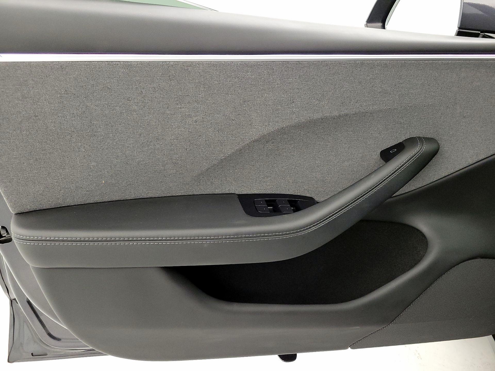 Thumbnail: 2024 Tesla Model 3 - 12