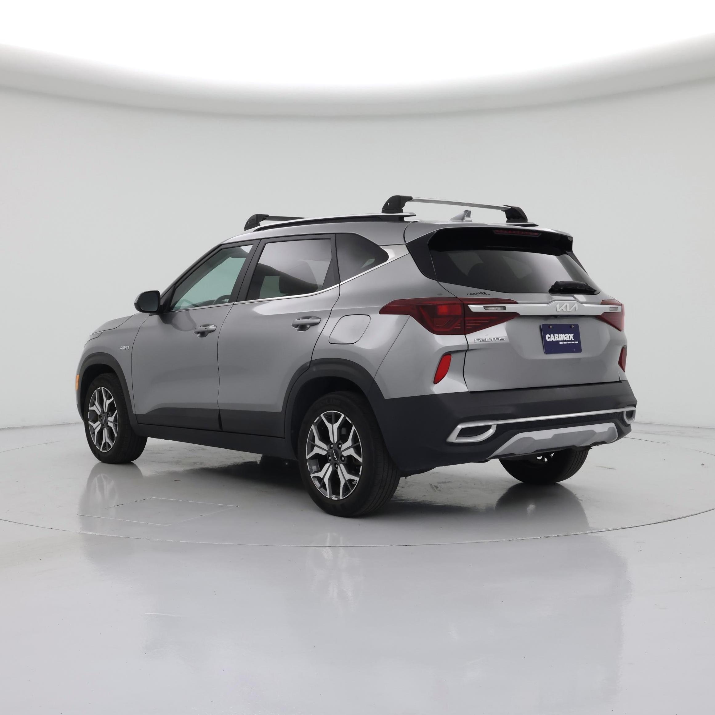 Thumbnail: 2023 Kia Seltos - 2