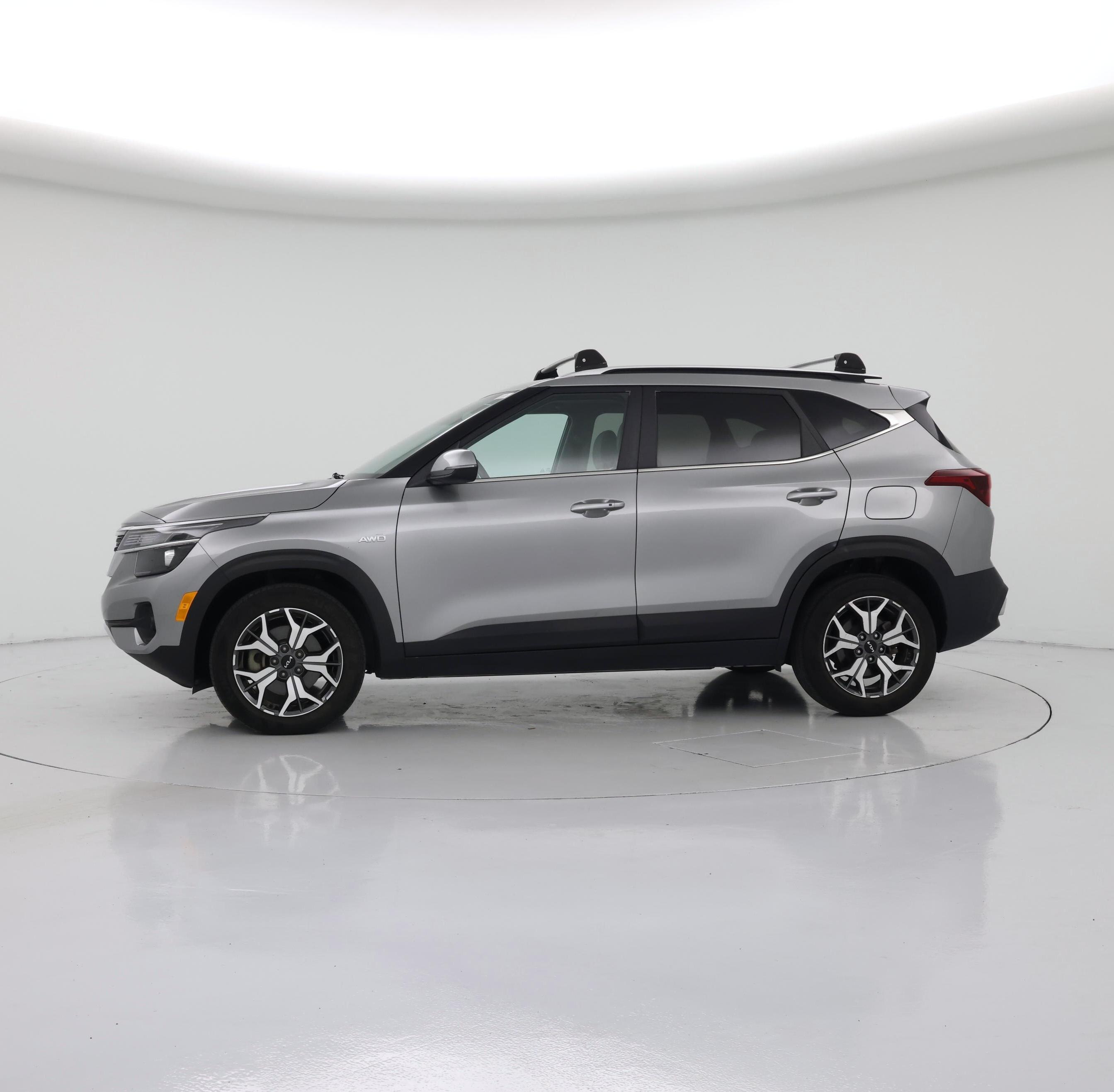 Thumbnail: 2023 Kia Seltos - 3