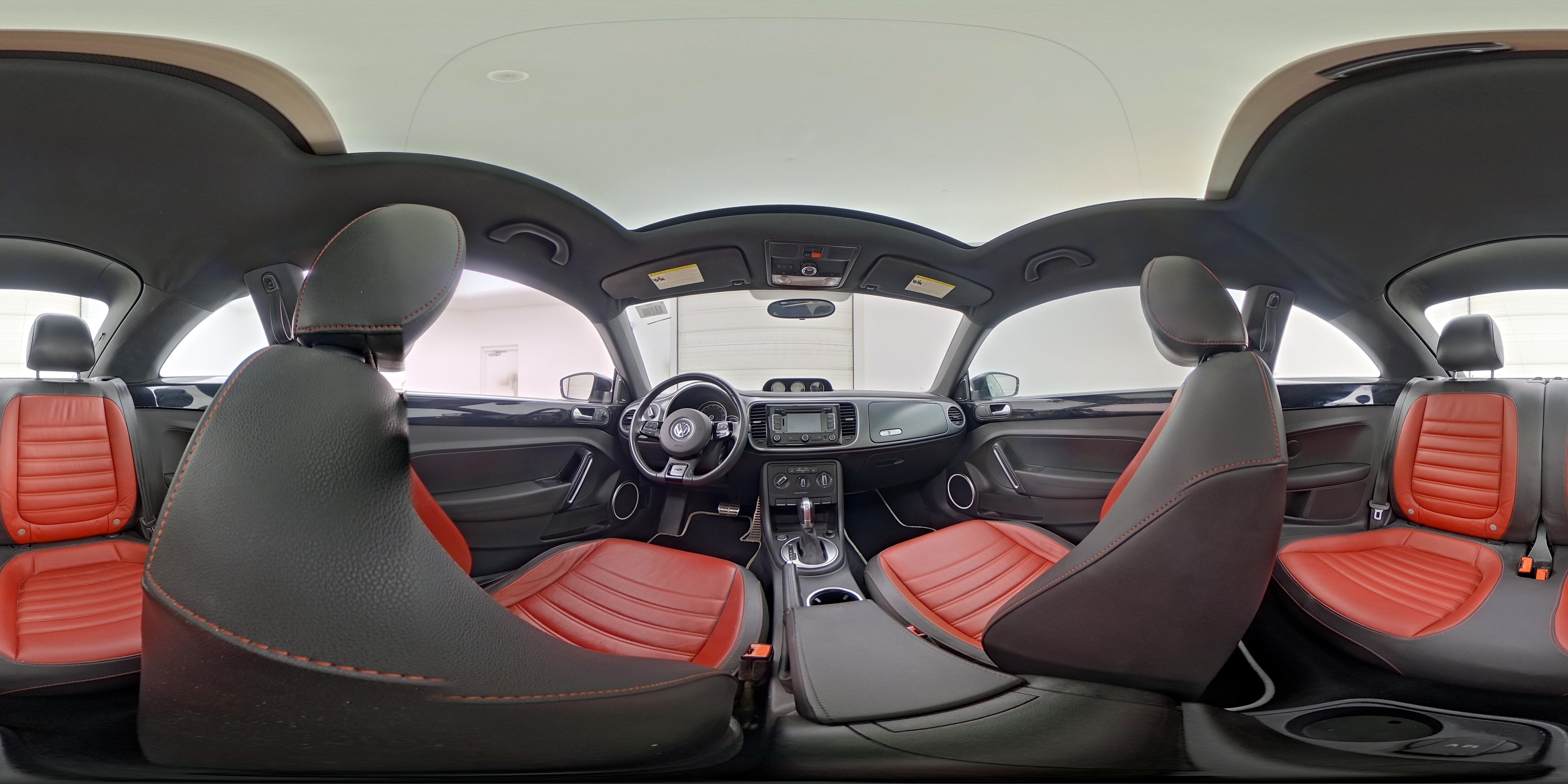 2015 Volkswagen Beetle R-Line - Photo 24