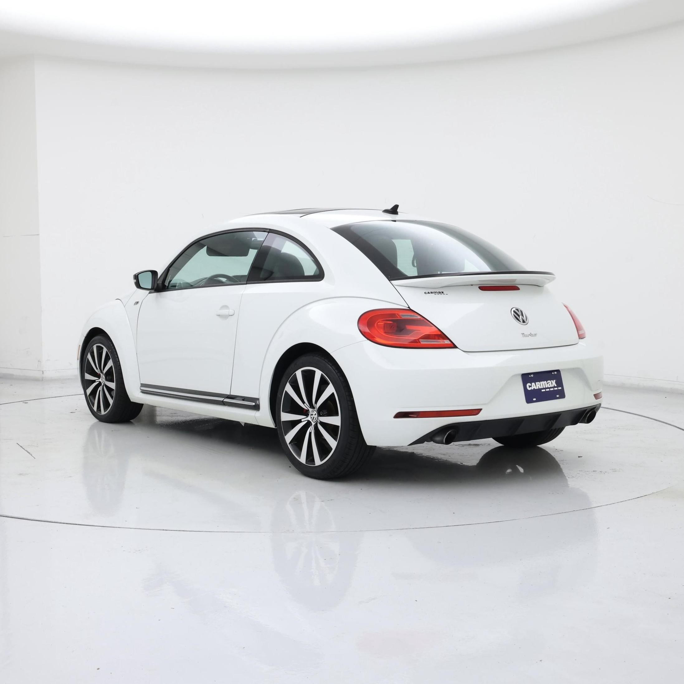 Thumbnail: 2015 Volkswagen Beetle - 2