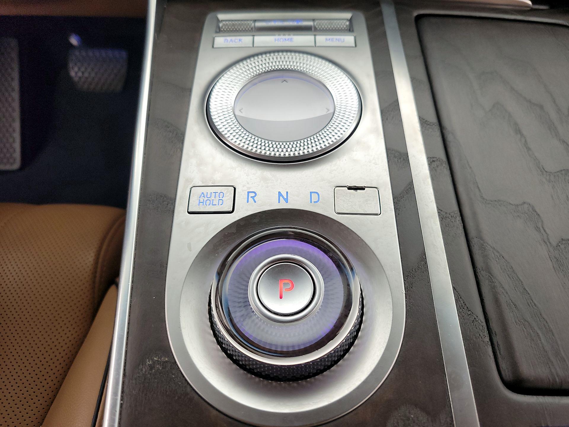 Thumbnail: 2022 Genesis GV80 - 18