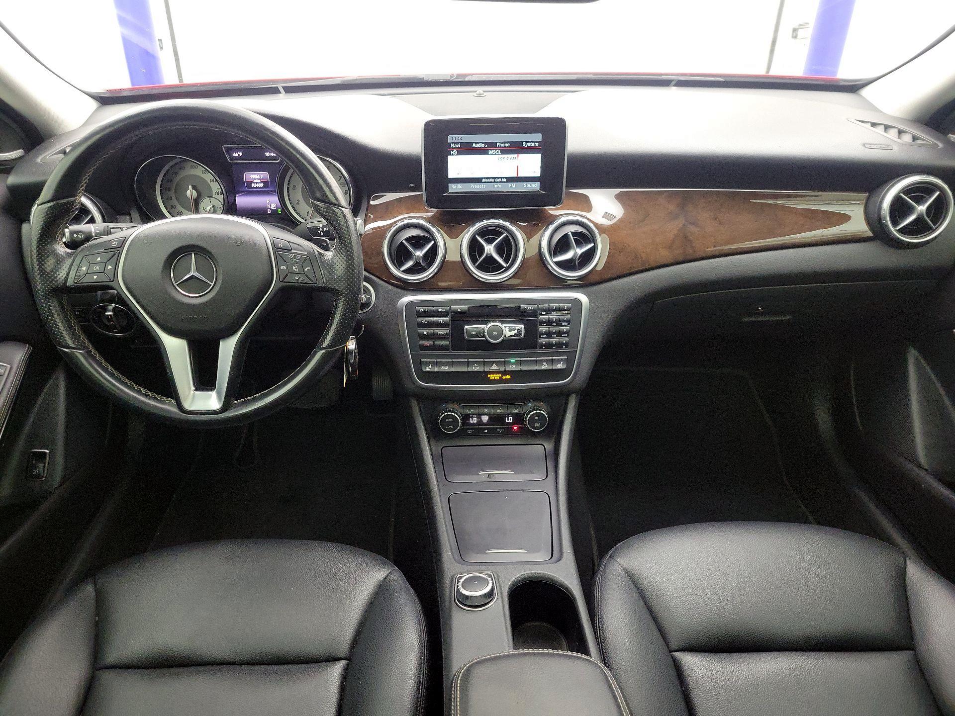 Thumbnail: 2015 Mercedes-Benz GLA - 9