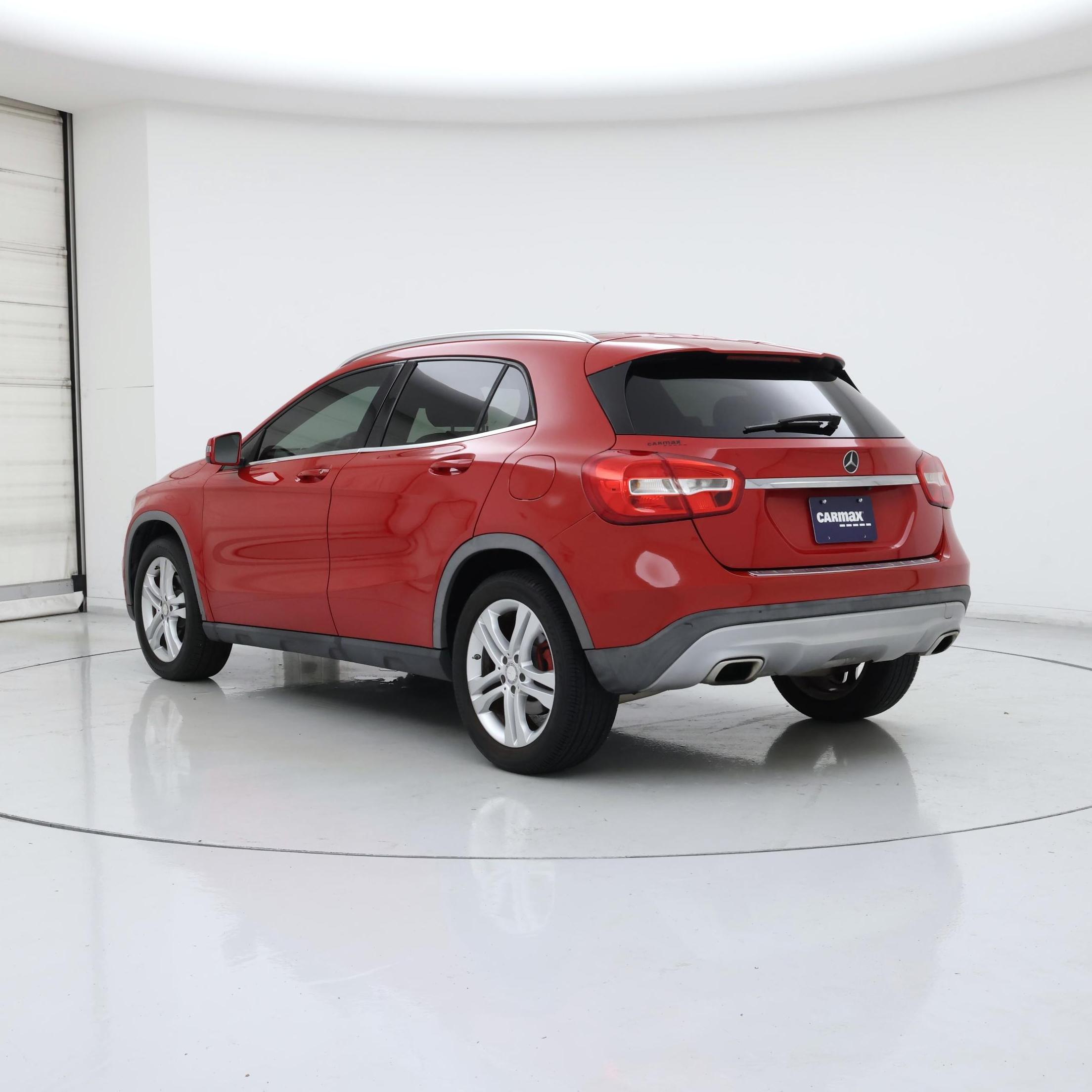 Thumbnail: 2015 Mercedes-Benz GLA - 2