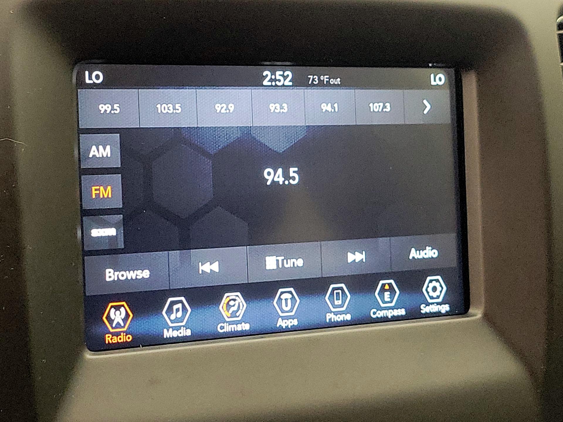 Thumbnail: 2019 Jeep Compass - 15
