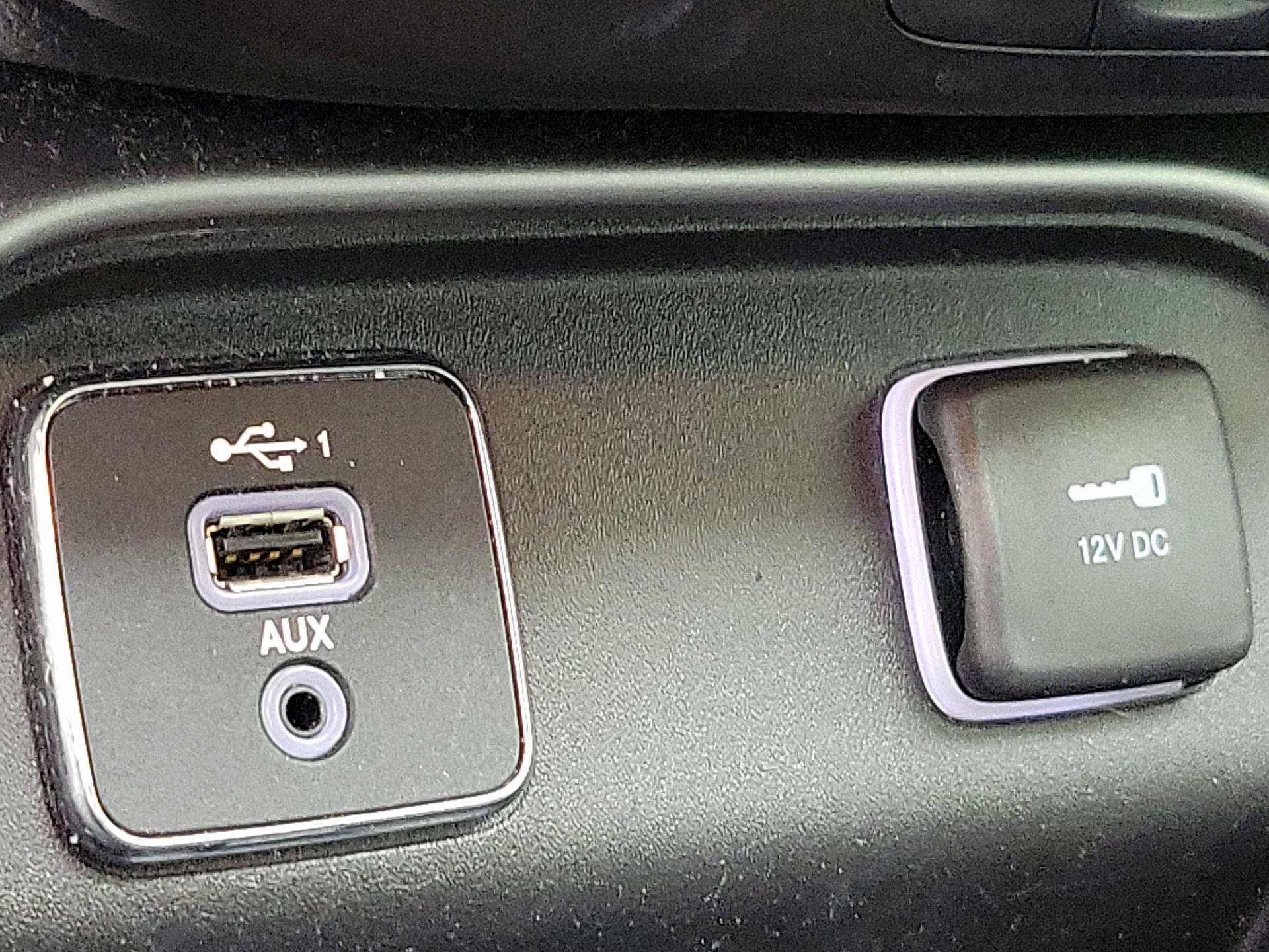 Thumbnail: 2019 Jeep Compass - 18