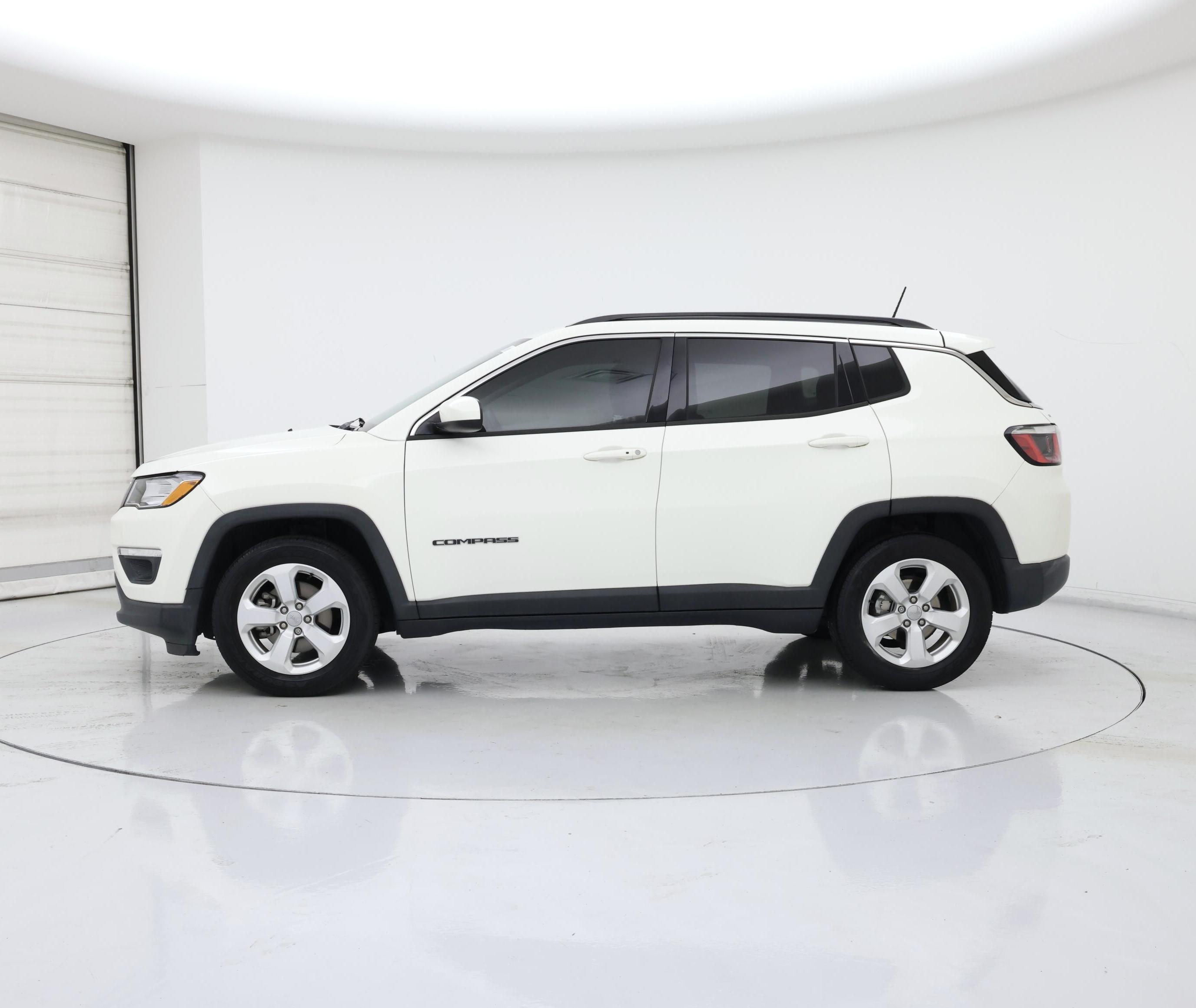 Thumbnail: 2019 Jeep Compass - 3