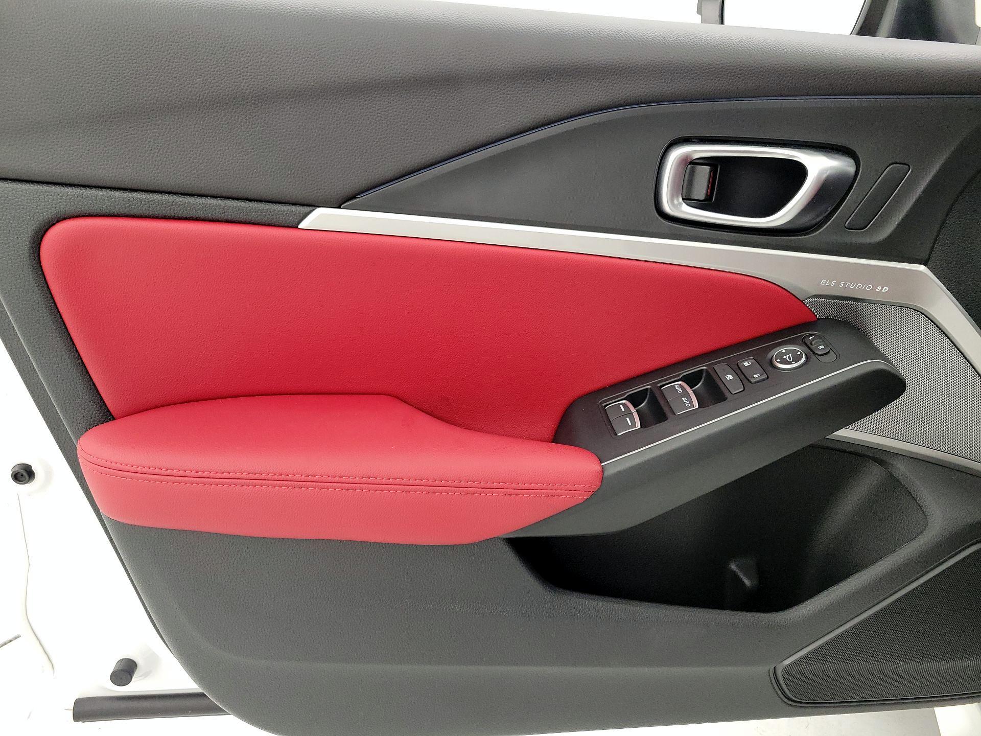 Thumbnail: 2025 Acura Integra - 12