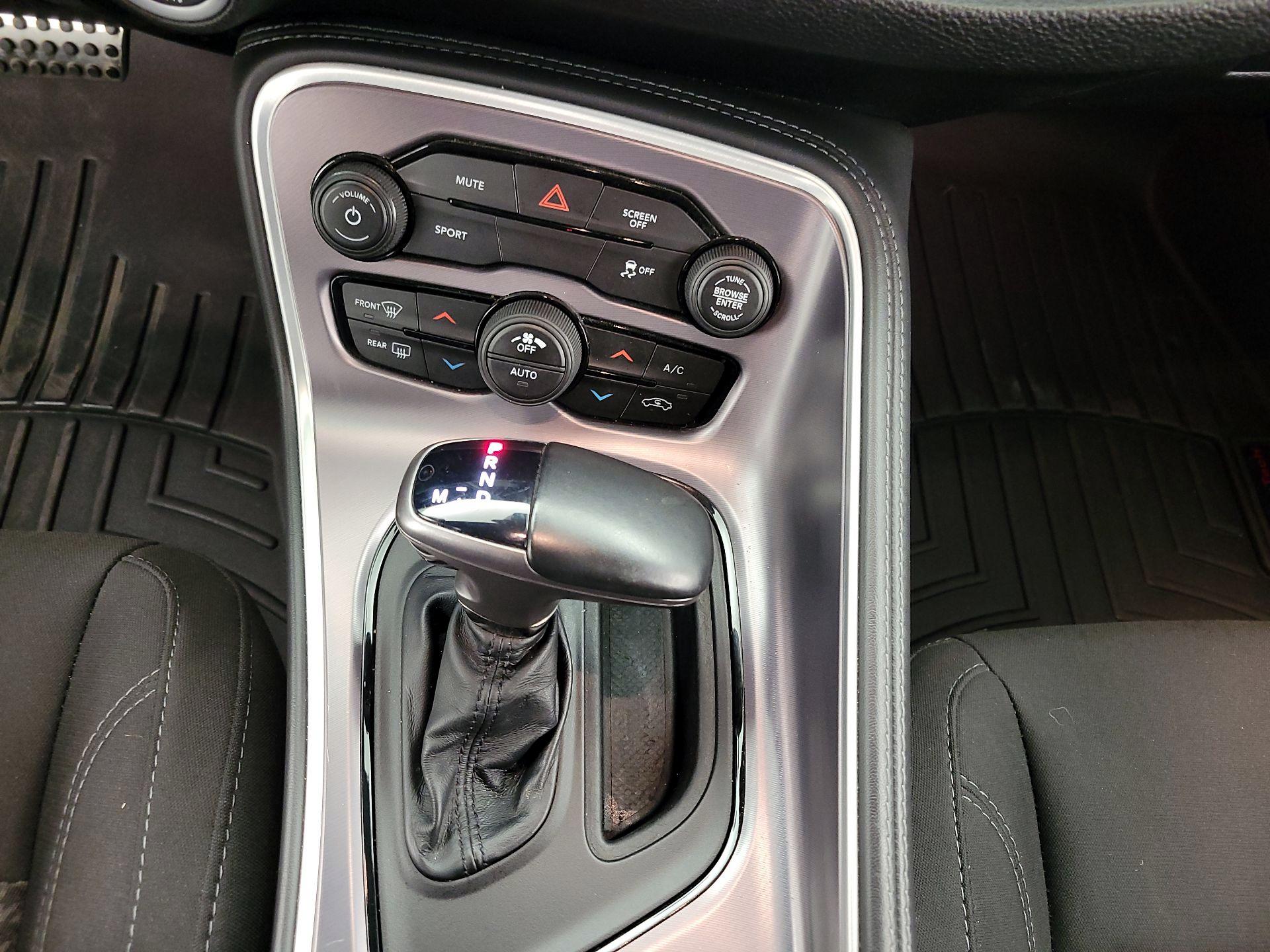 Thumbnail: 2019 Dodge Challenger - 17