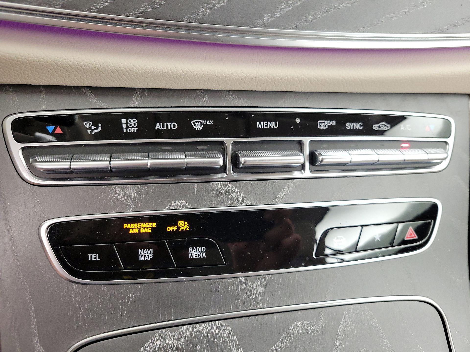 Thumbnail: 2021 Mercedes-Benz E-Class - 17