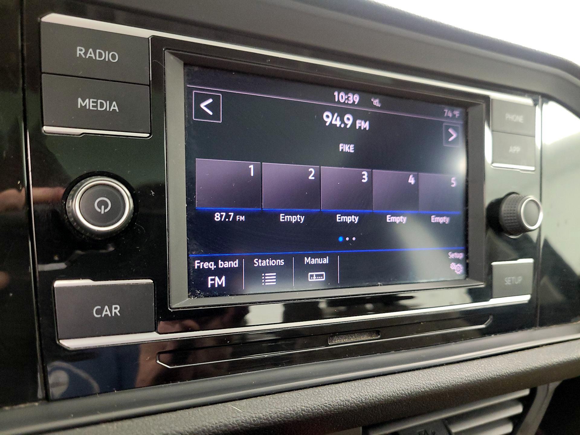 Thumbnail: 2019 Volkswagen Jetta - 15