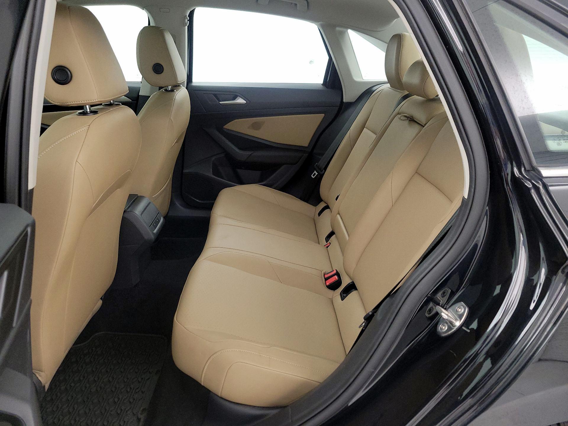 Thumbnail: 2019 Volkswagen Jetta - 20