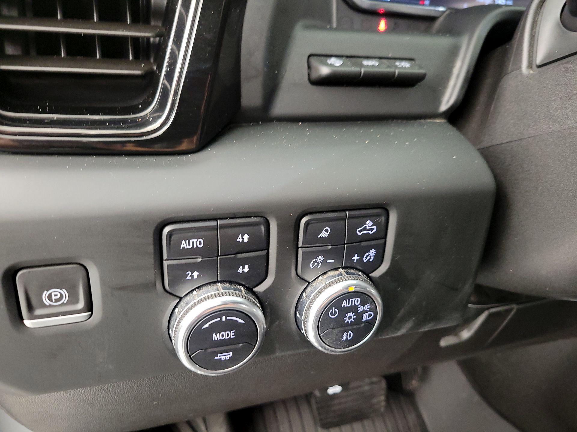Thumbnail: 2024 GMC Sierra 2500 - 13