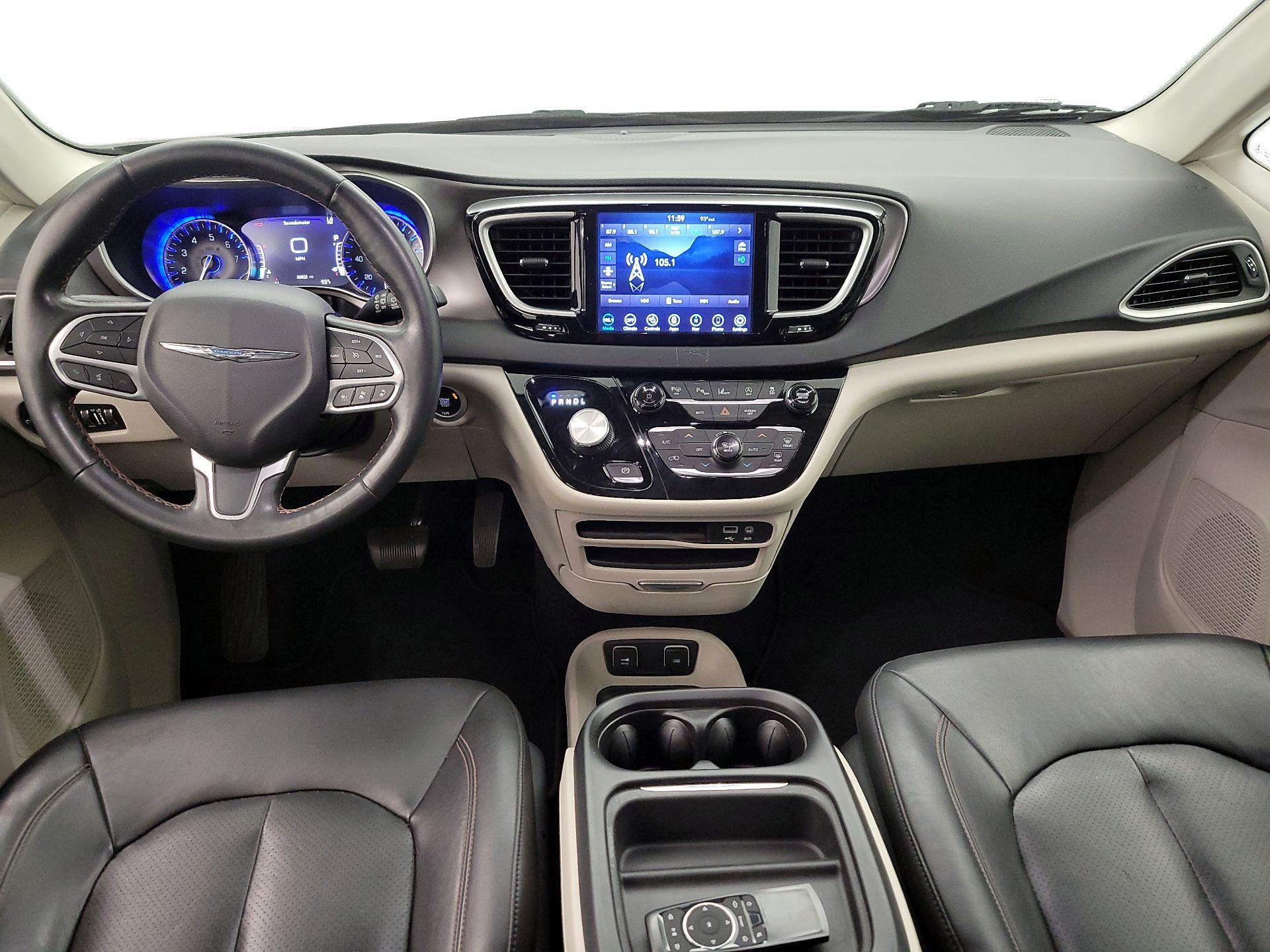 Thumbnail: 2020 Chrysler Pacifica - 9
