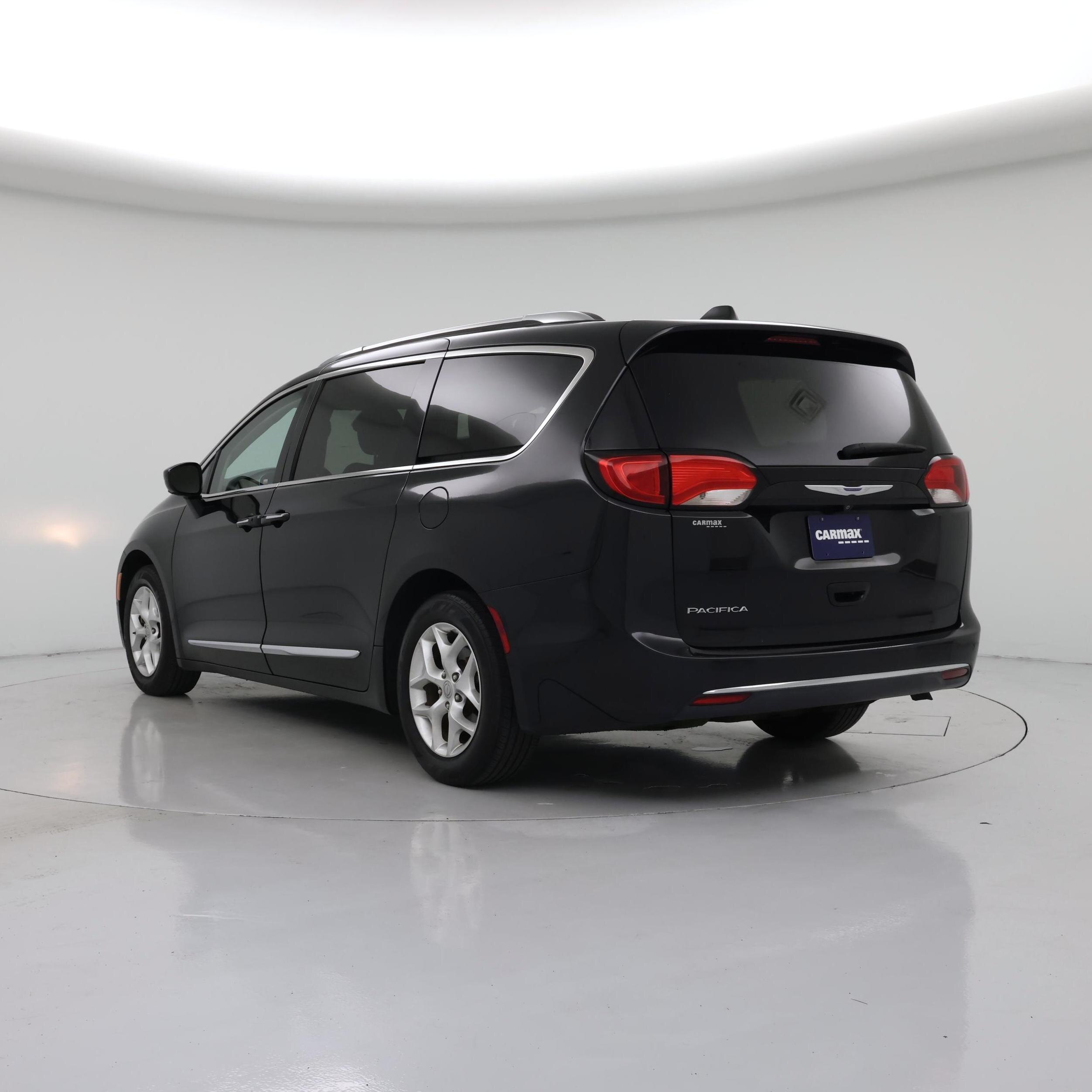 Thumbnail: 2020 Chrysler Pacifica - 2