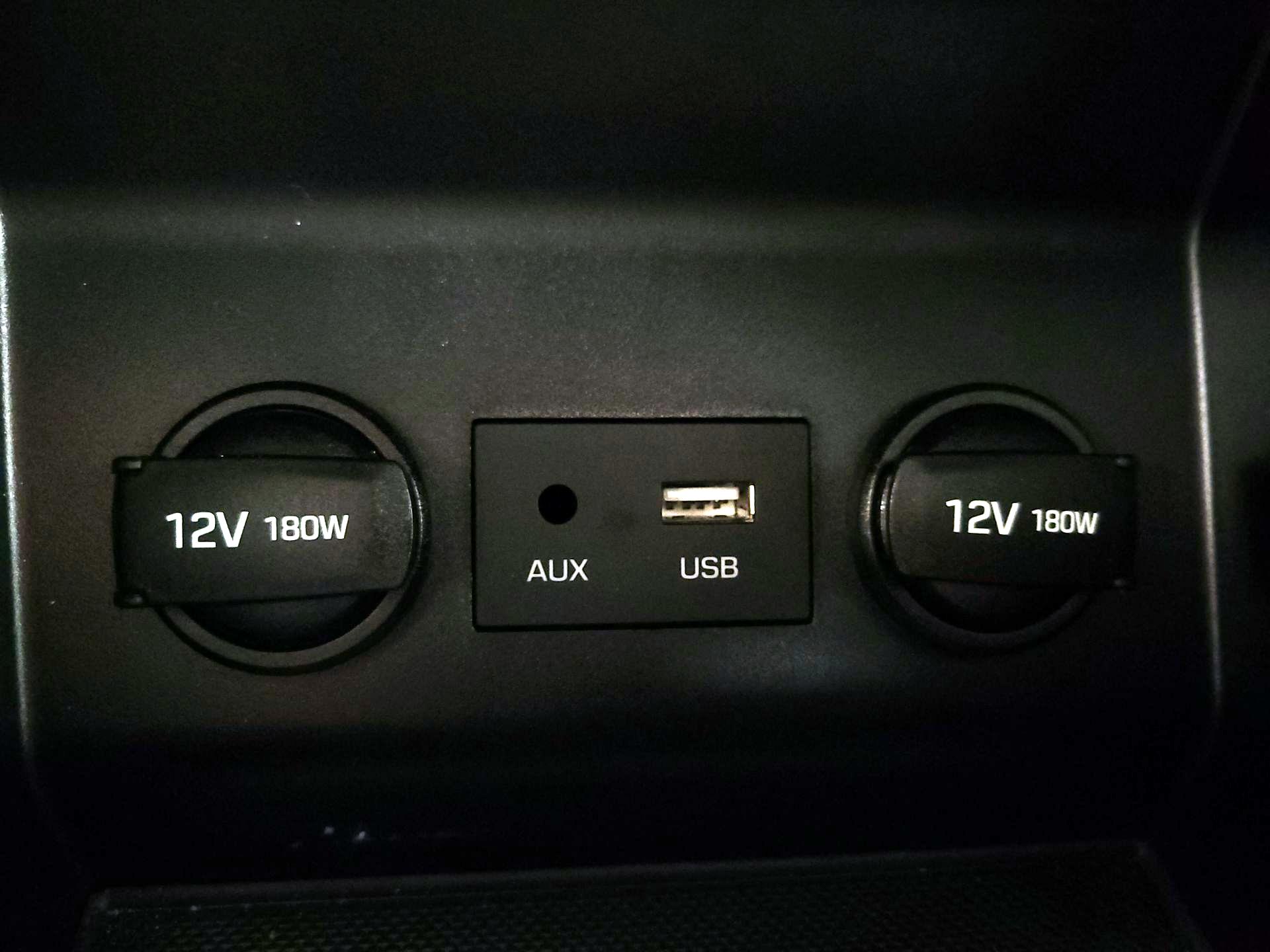 Thumbnail: 2020 Hyundai Elantra - 18