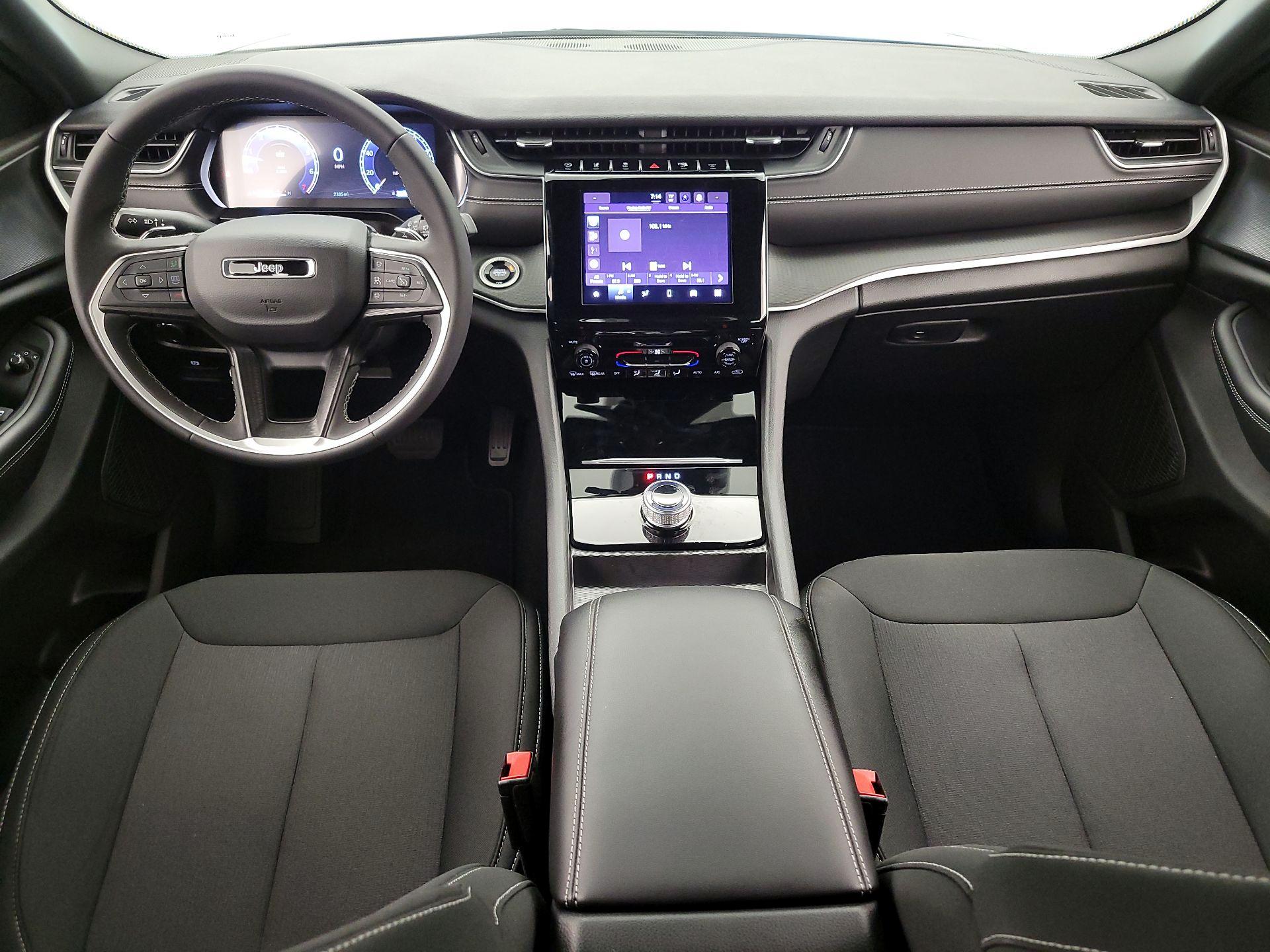 Thumbnail: 2025 Jeep Grand Cherokee - 9