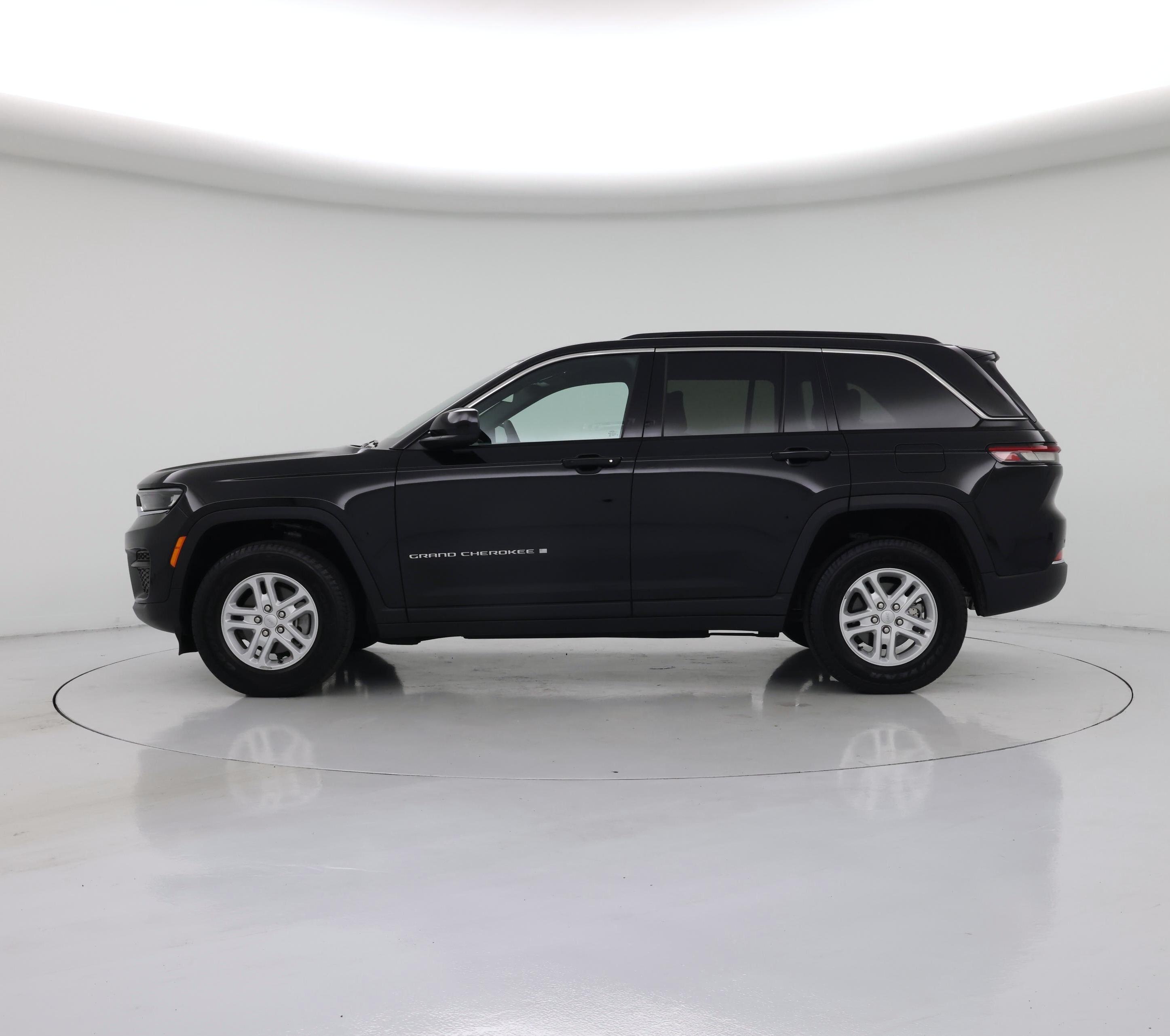 Thumbnail: 2025 Jeep Grand Cherokee - 3