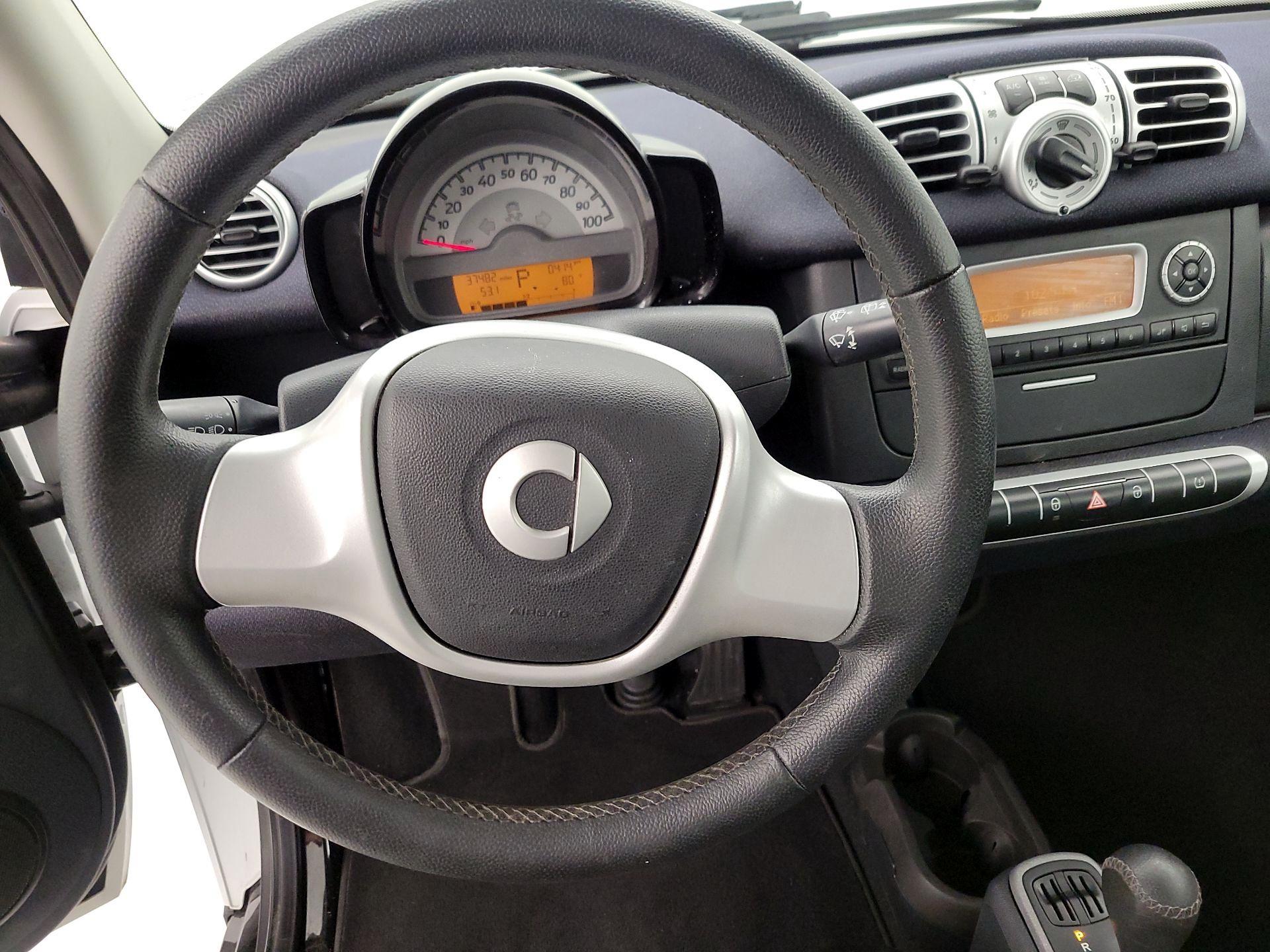 Thumbnail: 2014 smart fortwo - 10