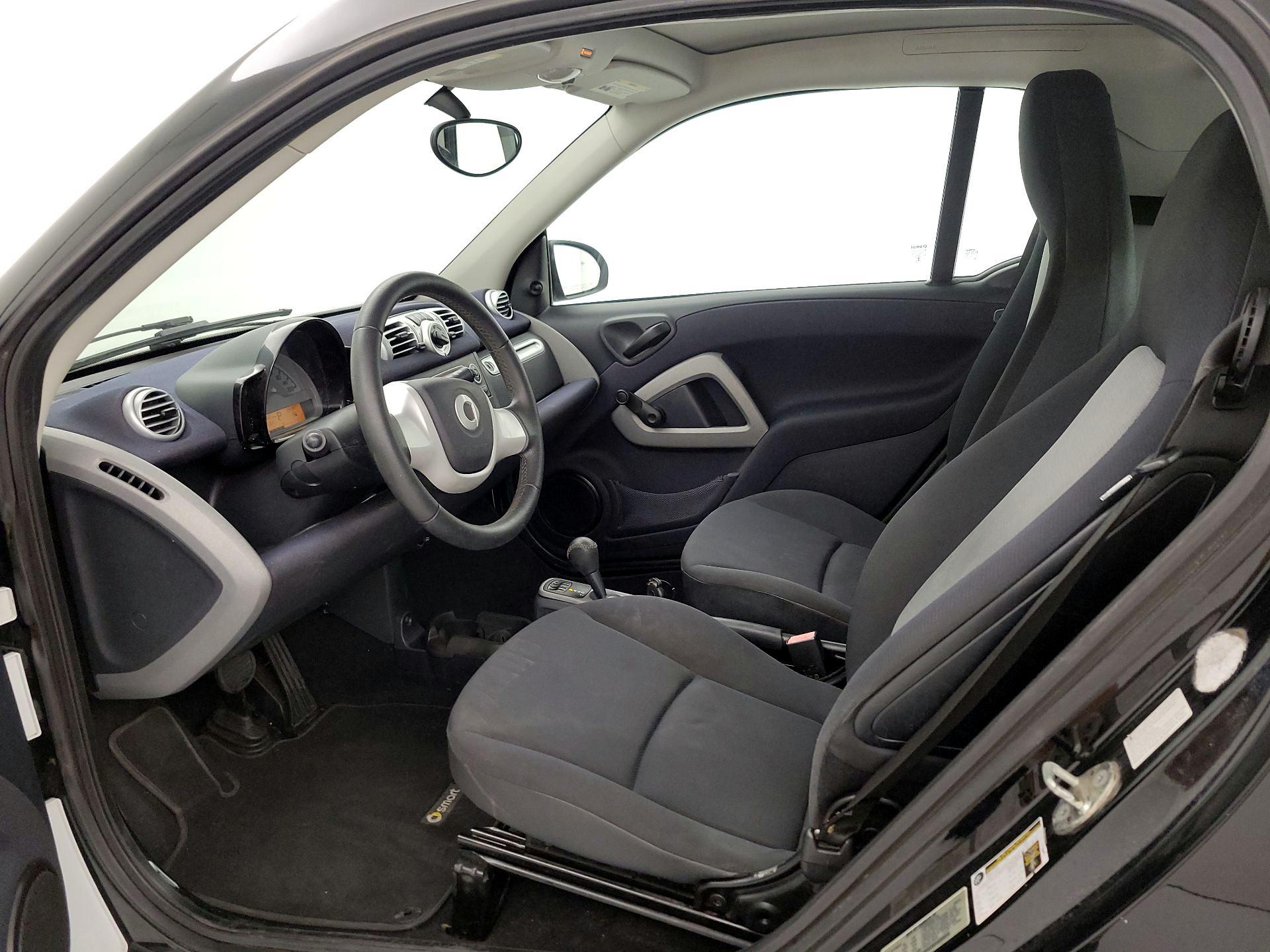 Thumbnail: 2014 smart fortwo - 11