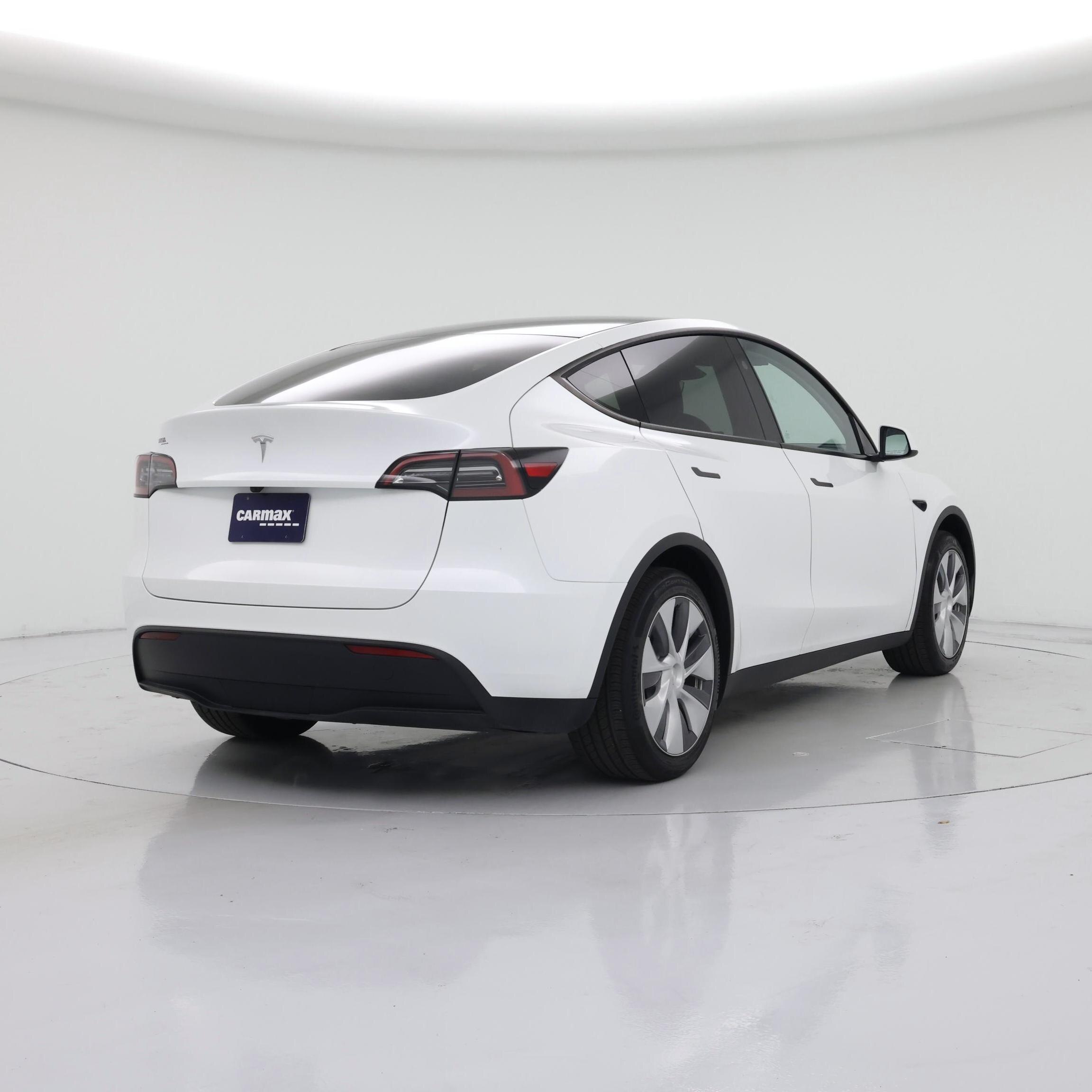Thumbnail: 2023 Tesla Model Y - 8