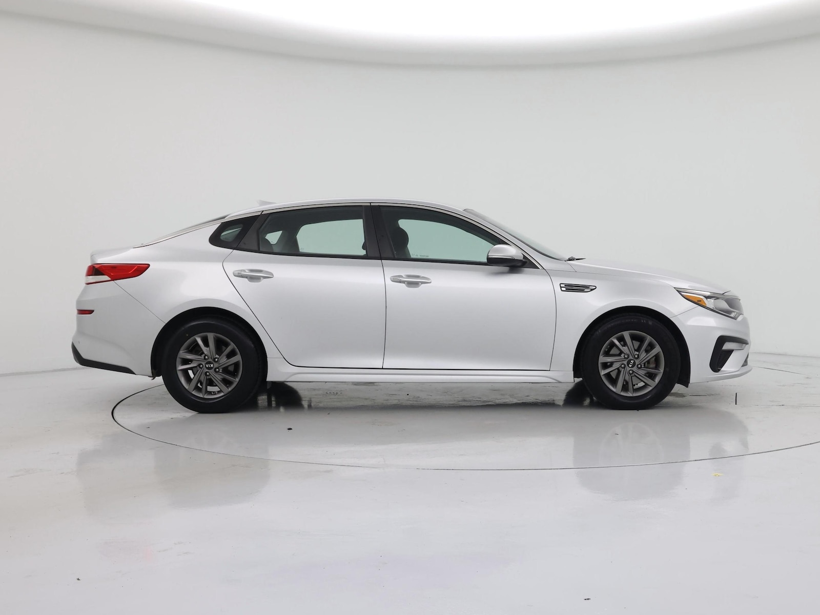 2020 Kia Optima LX - Photo 8