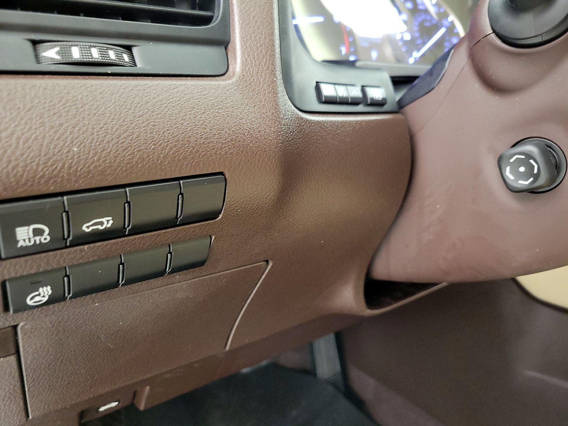 Thumbnail: 2020 Lexus RX - 13