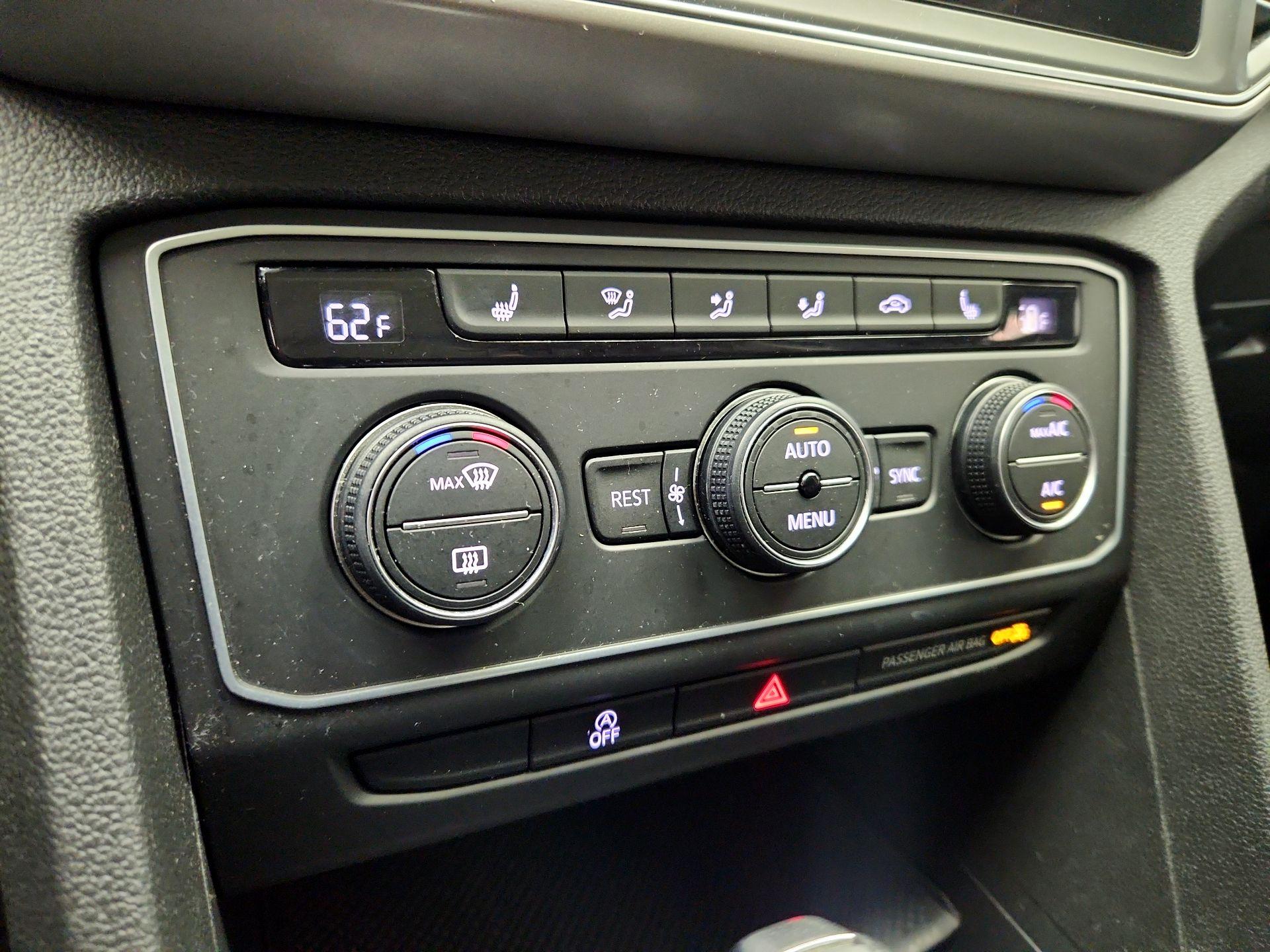 Thumbnail: 2019 Volkswagen Atlas - 16