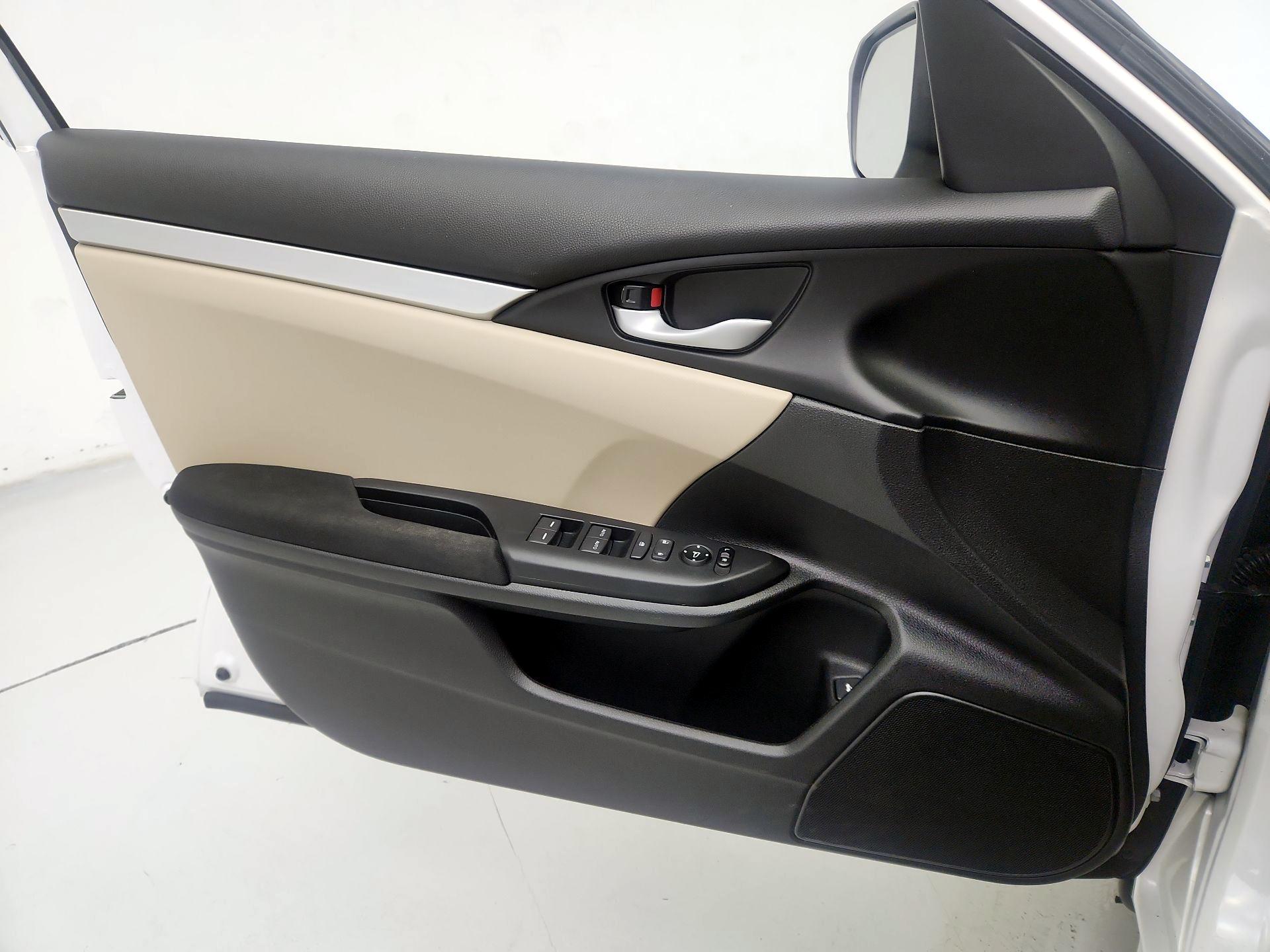 Thumbnail: 2019 Honda Civic - 12