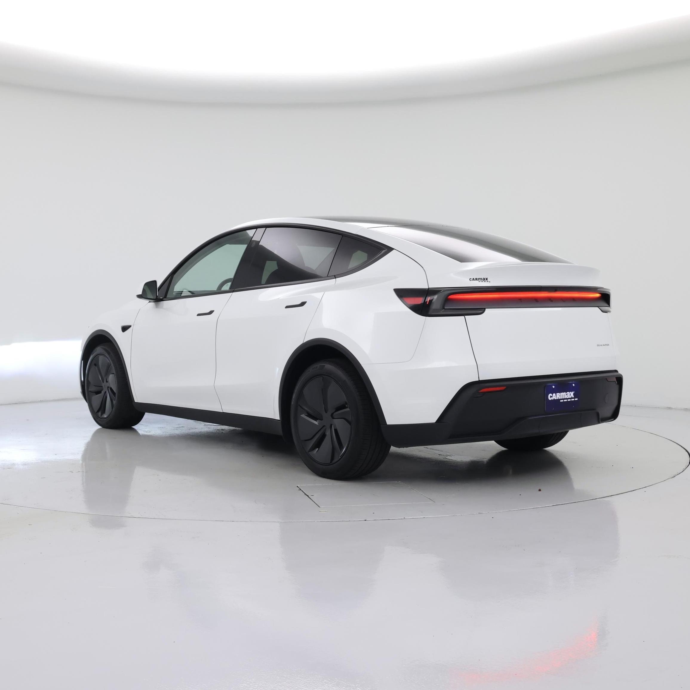 Thumbnail: 2026 Tesla Model Y - 2