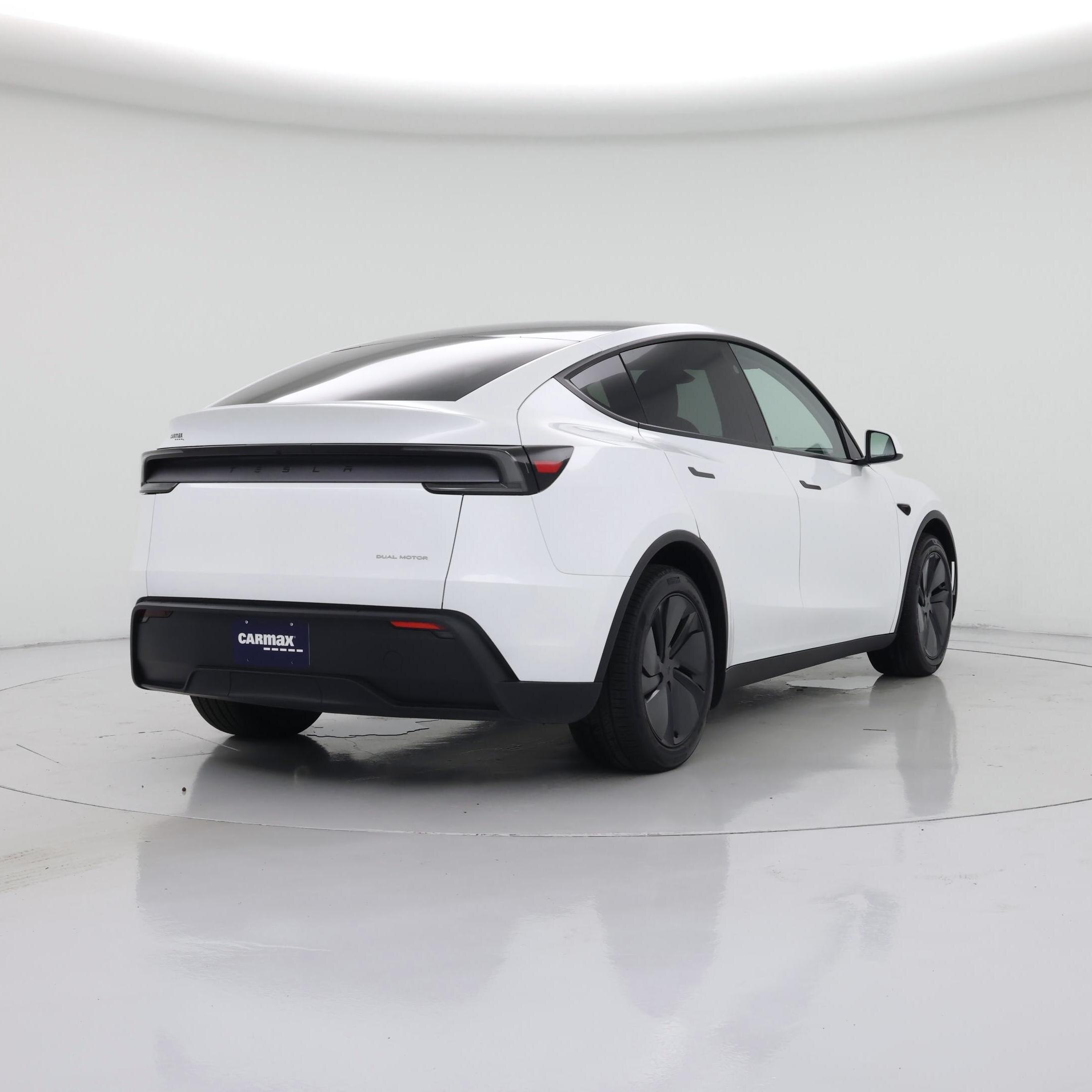 Thumbnail: 2026 Tesla Model Y - 8