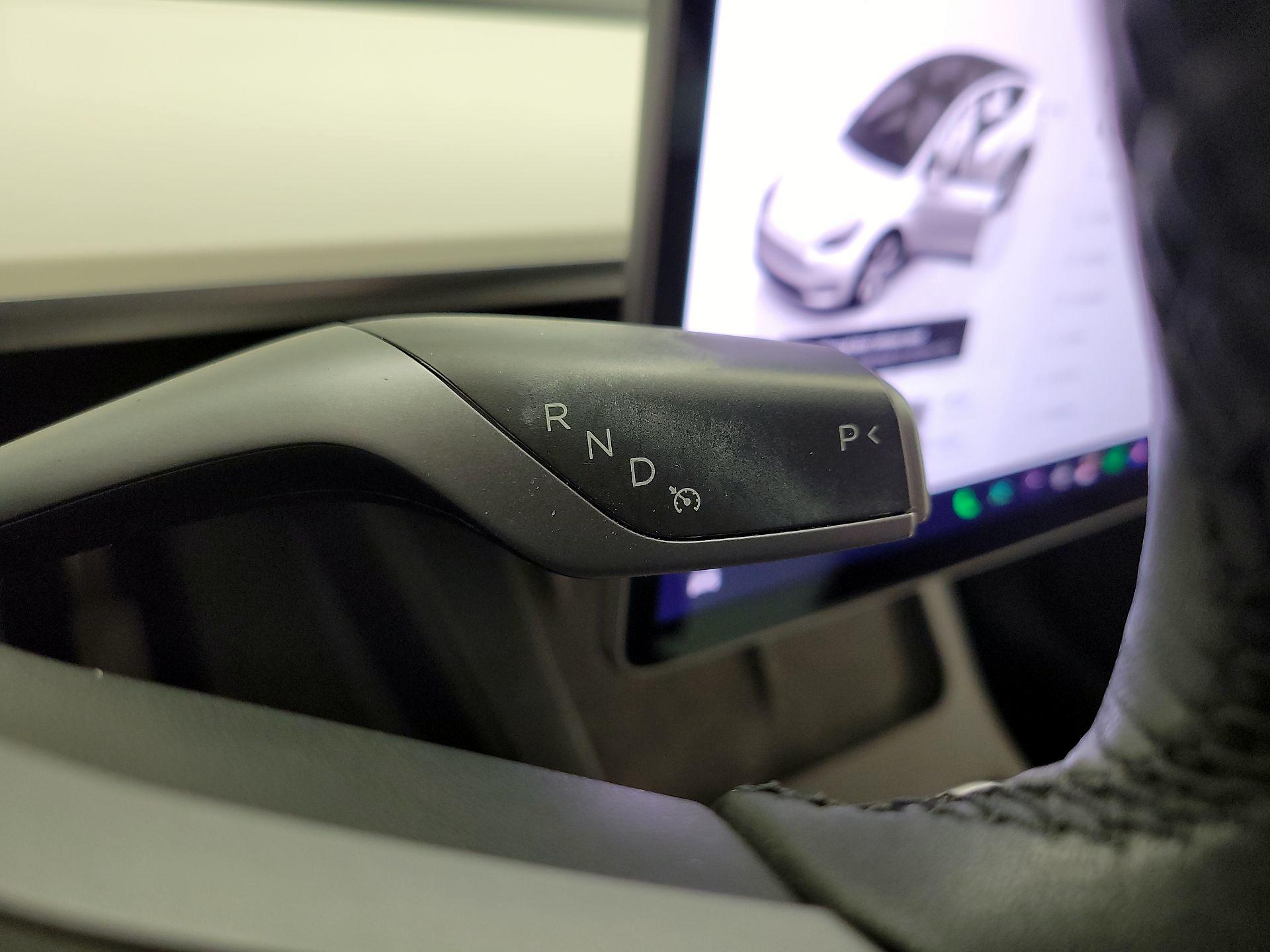 Thumbnail: 2022 Tesla Model Y - 17