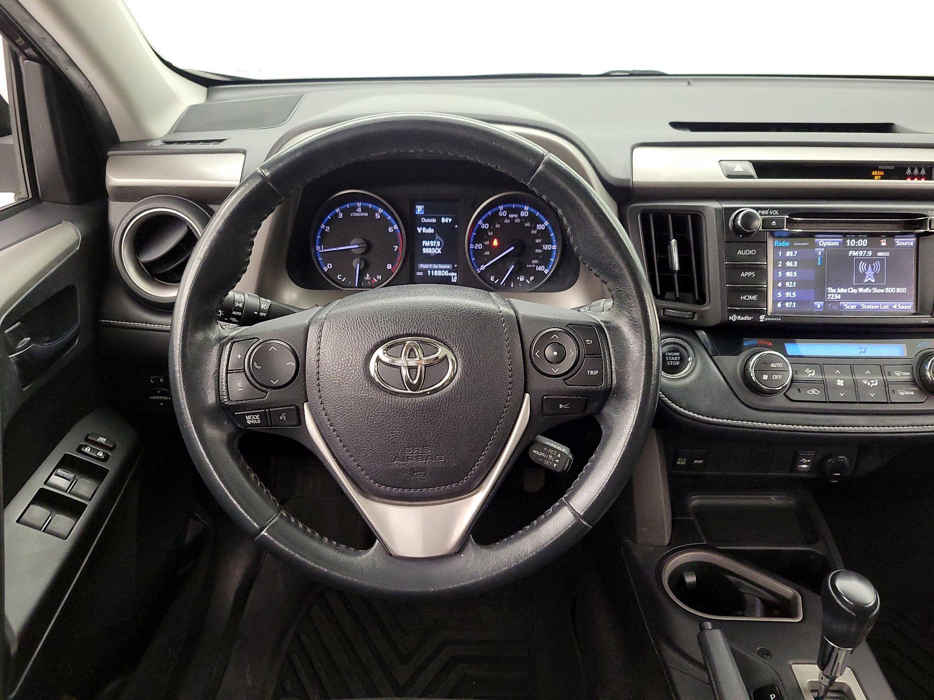 Thumbnail: 2018 Toyota RAV4 - 10