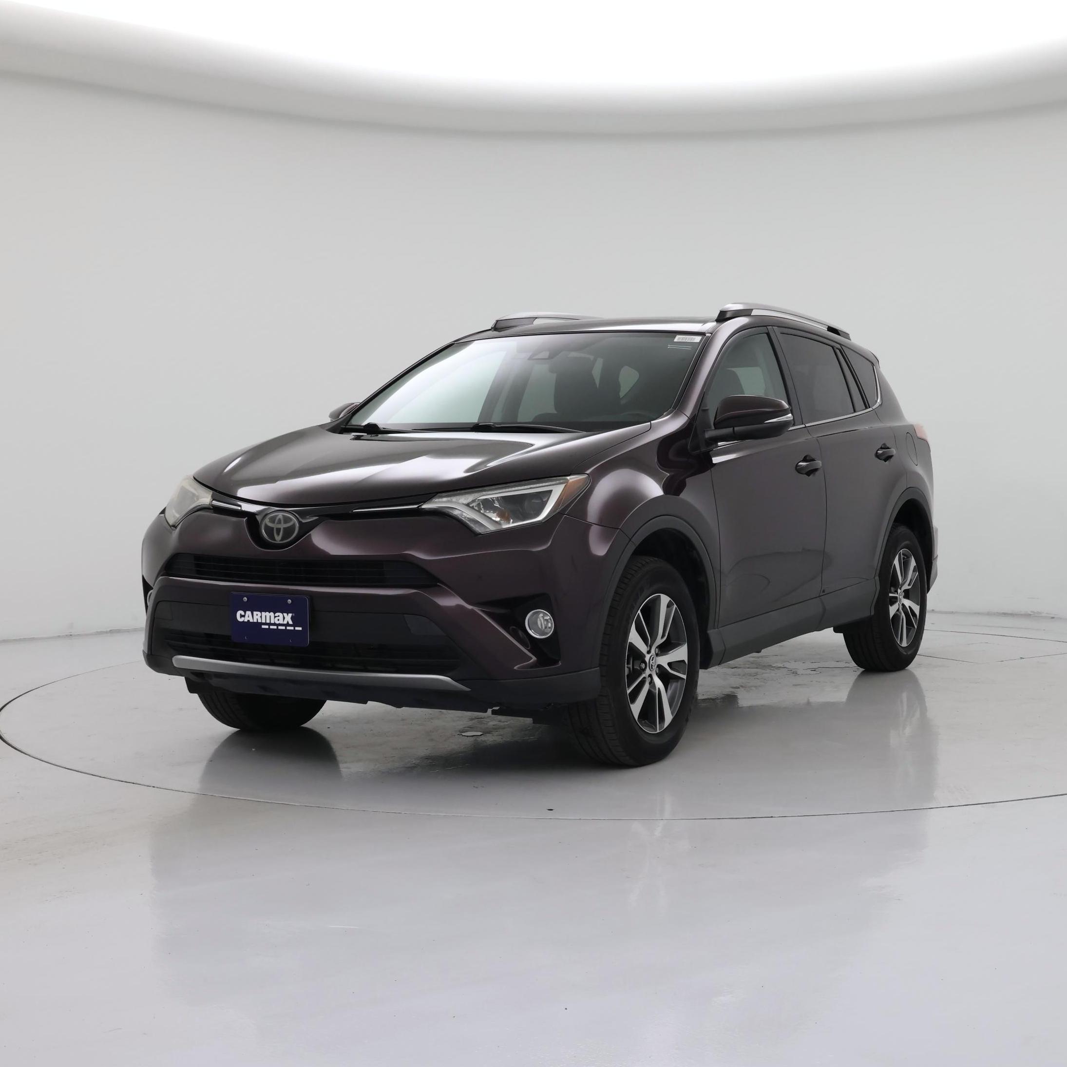 Thumbnail: 2018 Toyota RAV4 - 4