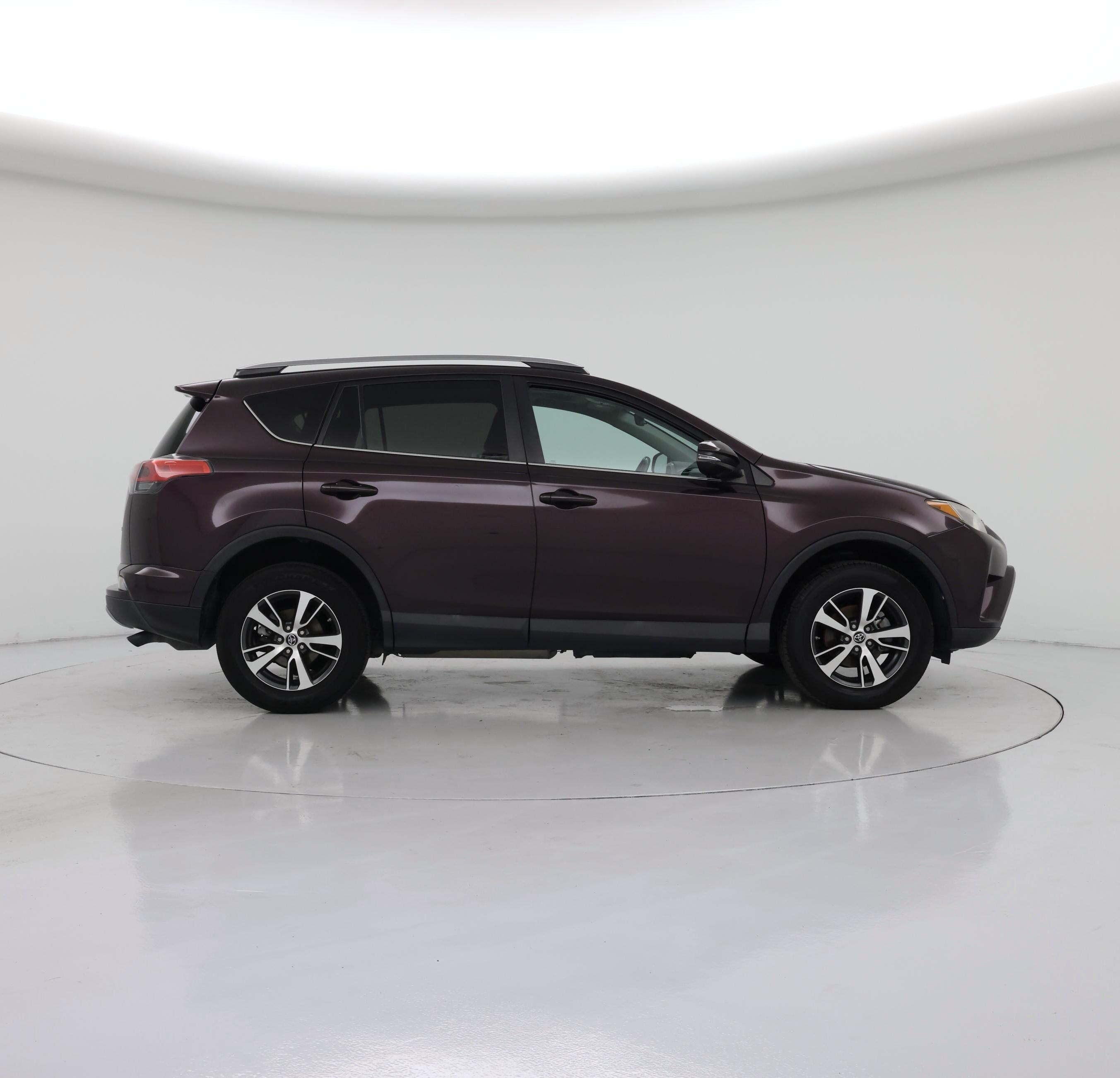 Thumbnail: 2018 Toyota RAV4 - 7