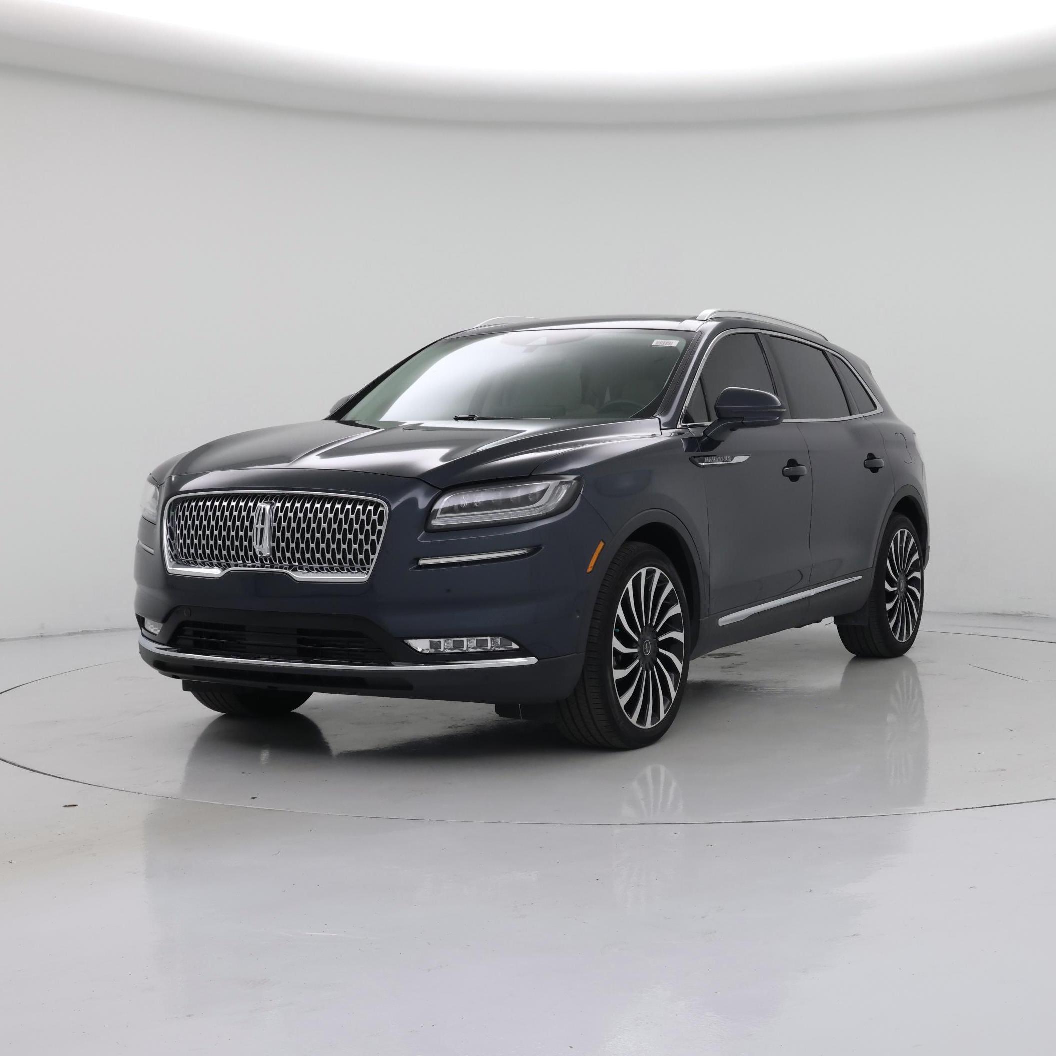 Thumbnail: 2023 Lincoln Nautilus - 4