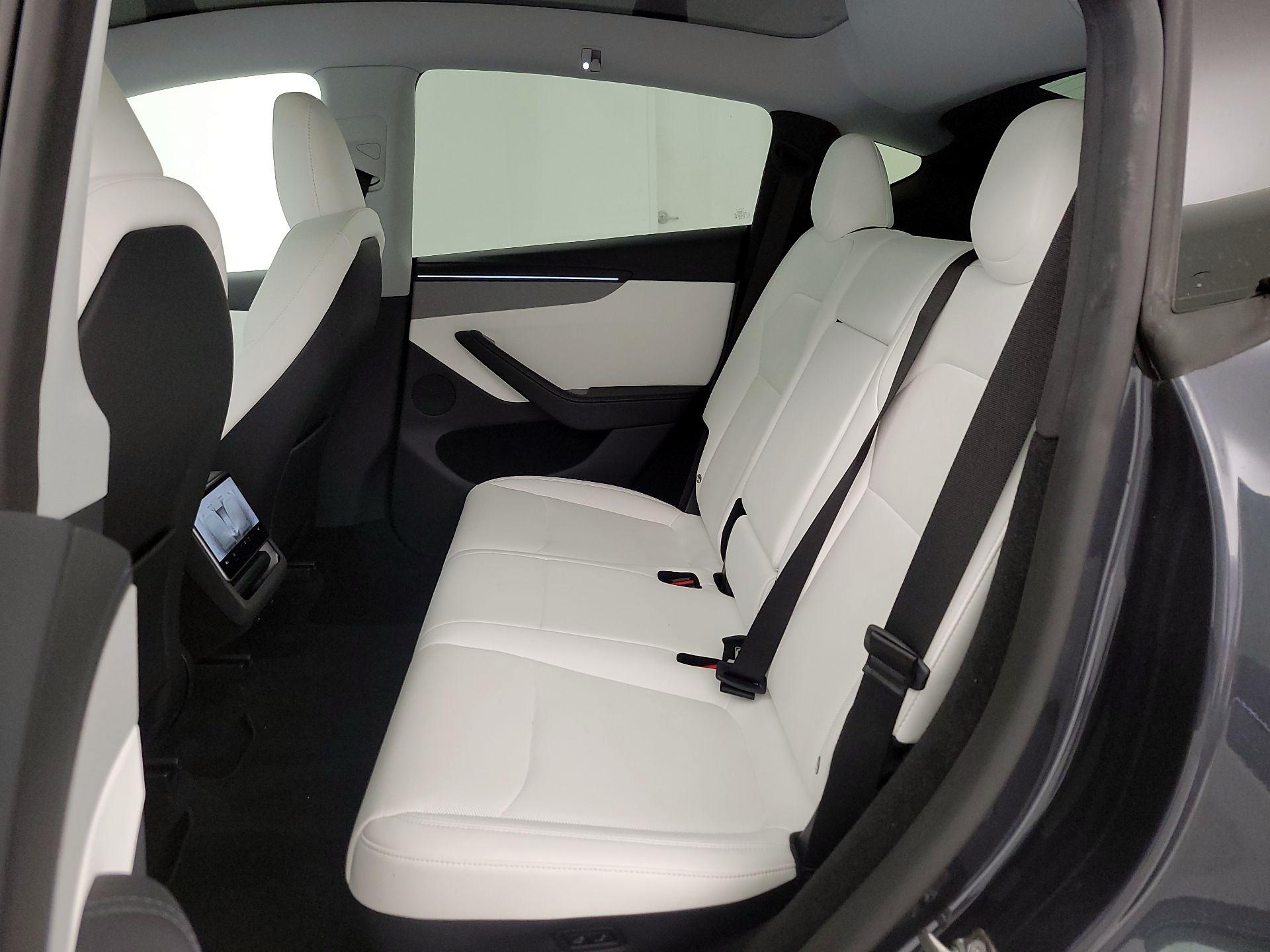 Thumbnail: 2026 Tesla Model Y - 19