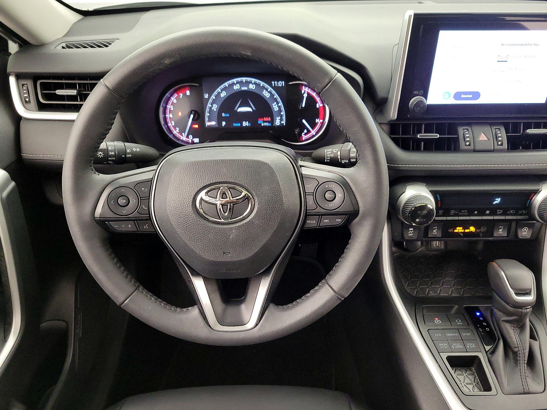Thumbnail: 2024 Toyota RAV4 - 10