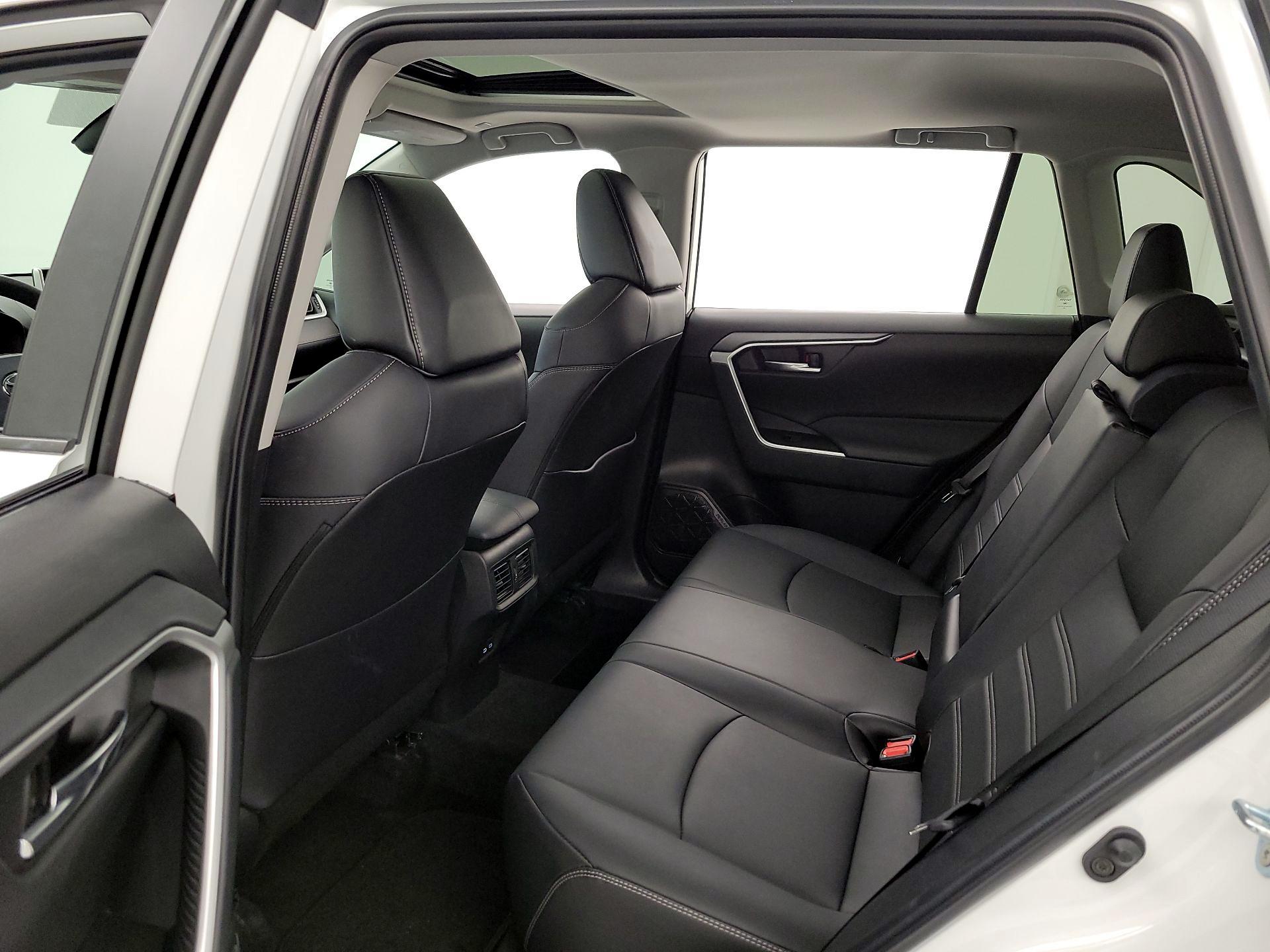 Thumbnail: 2024 Toyota RAV4 - 20