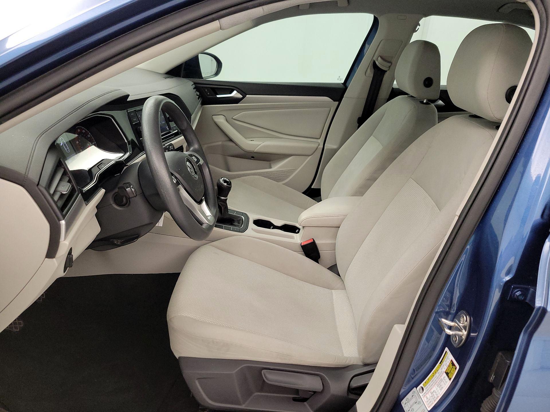 Thumbnail: 2019 Volkswagen Jetta - 11