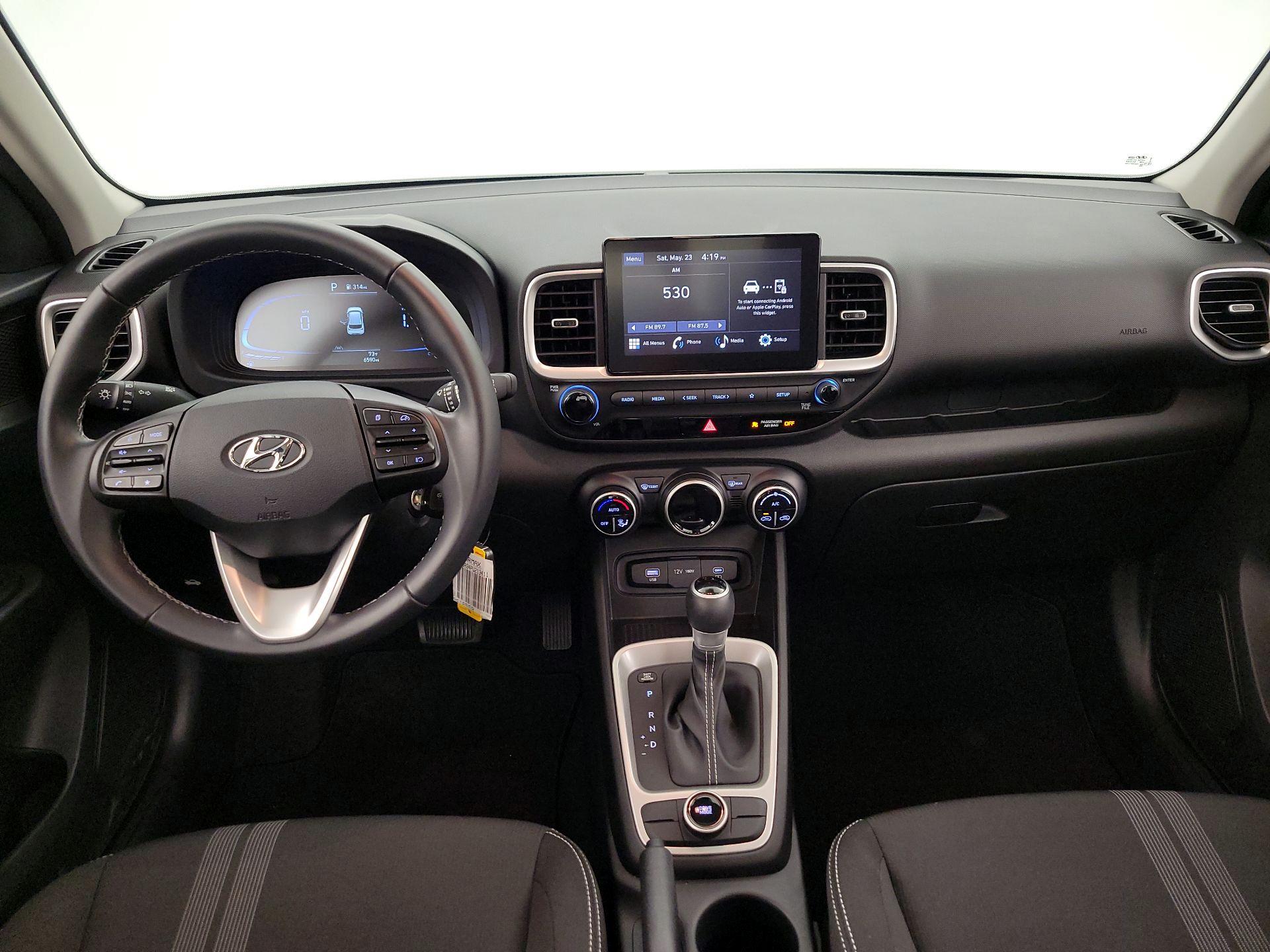 Thumbnail: 2023 Hyundai Venue - 9